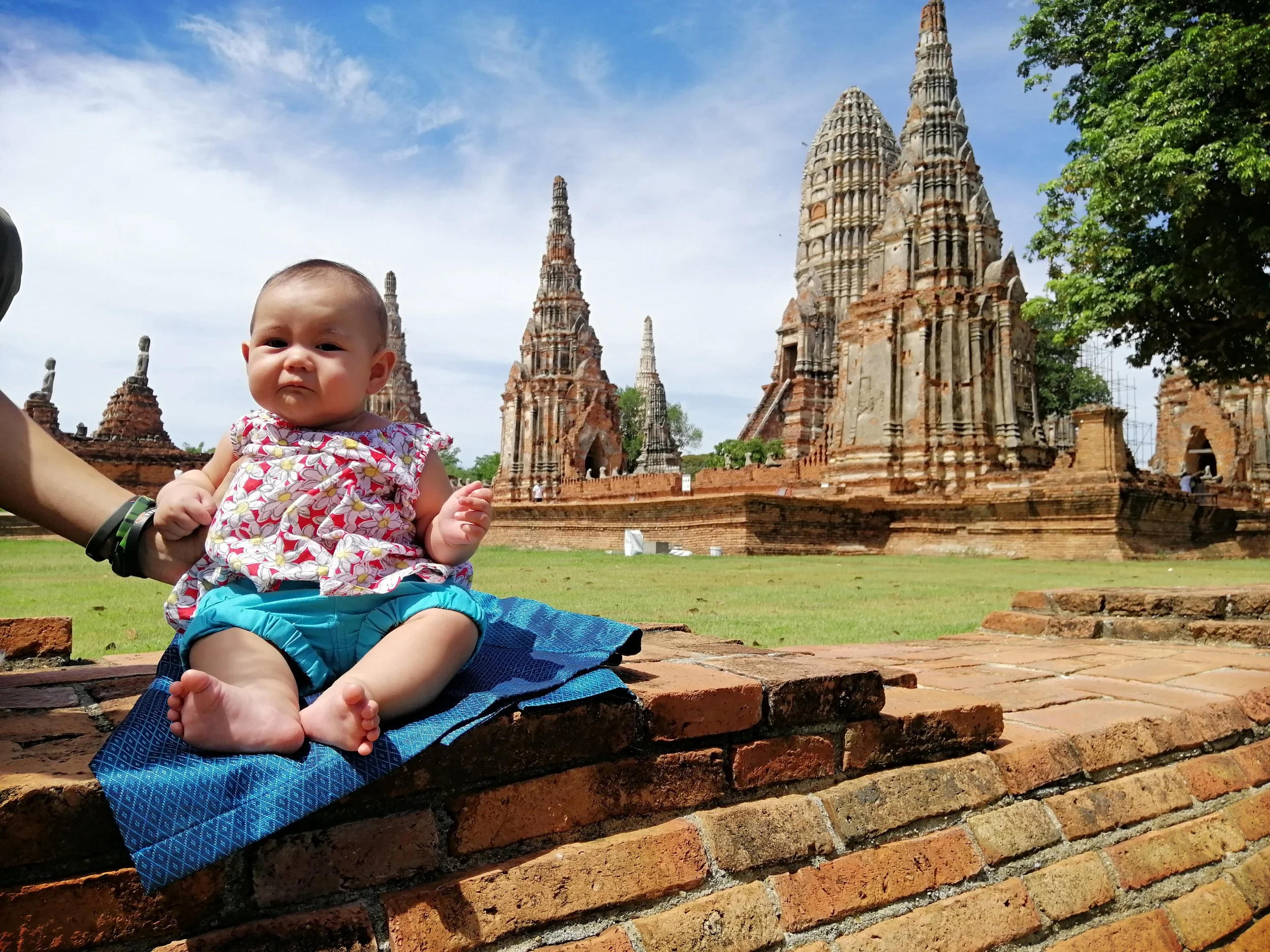 2020 Ayutthaya with Liana & Gift and Mom (25).jpg
