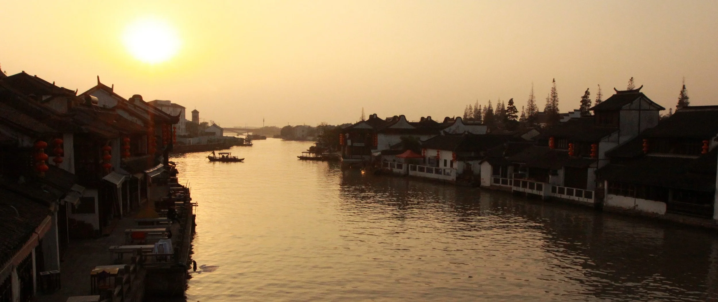 ZHUJIAJIAO WATER TOWN - NOVEMBER 20 2011 (184).JPG