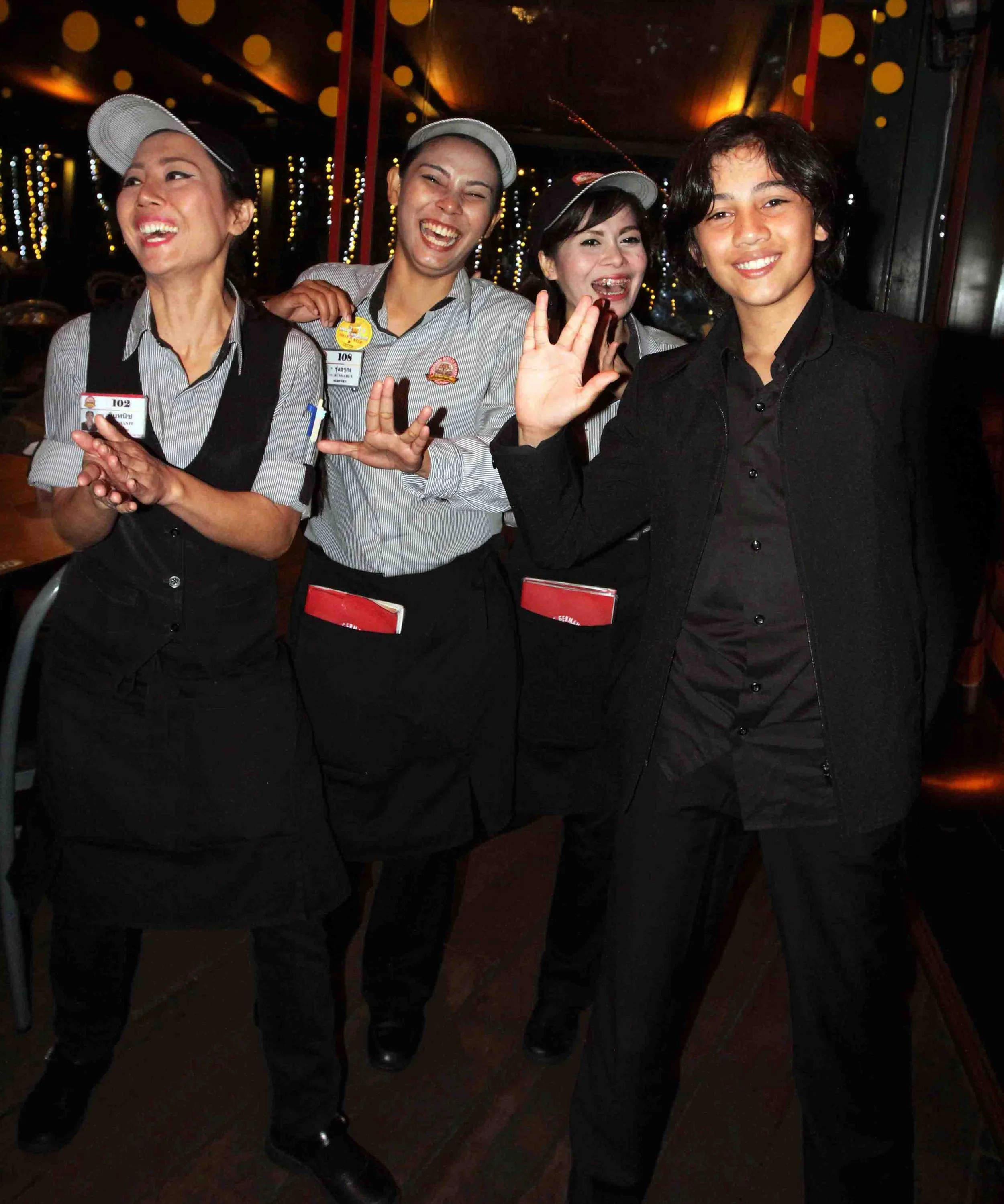 2019 Ann & Noi Visit Bangkok (150).JPG