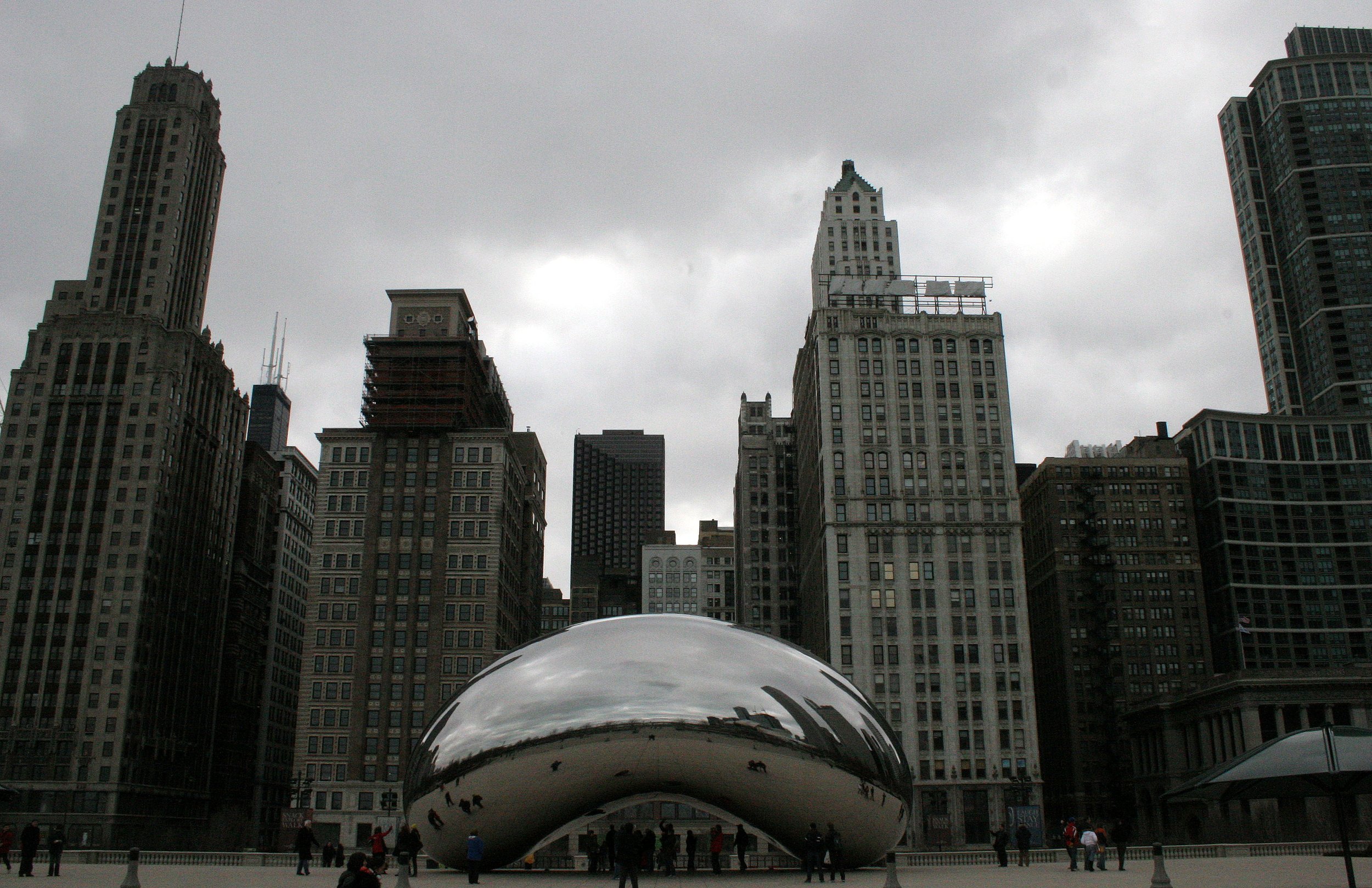 2008-4-1 CHICAGO SPRING TRIP - MELINIUM PARK (23).JPG