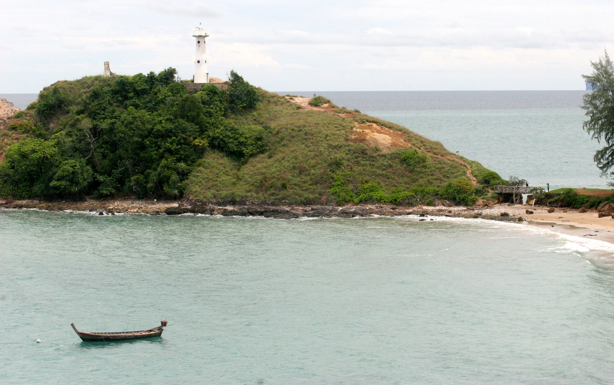 KOH LANTA - 2008 - HANGING IN LANTA (2).JPG