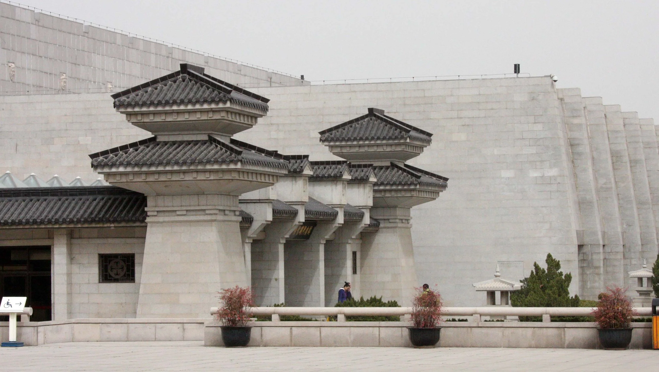 XIAN - TERRA COTTA WARRIORS - MARCH 2011 (40).JPG