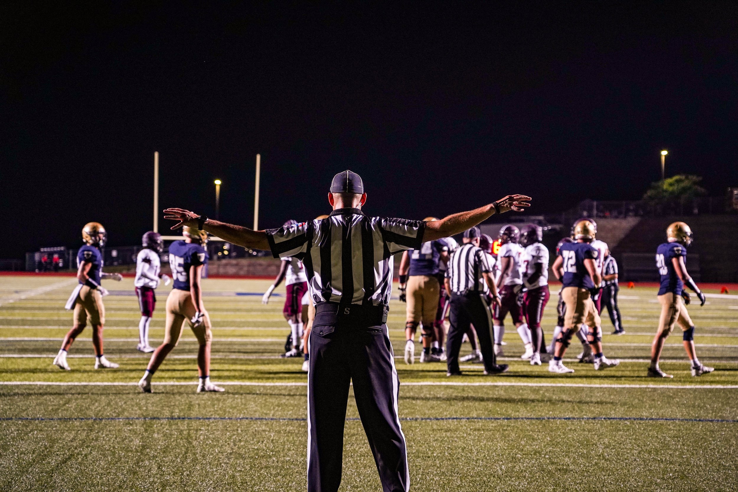 A referee calls the field goal no-good during the game between Cardinal Ritter and Helias Catholic on Sept. 17, 2022 at Helias Catholic High School in Jefferson City. Cardinal Ritter beat Helias Catholic 40-14.
