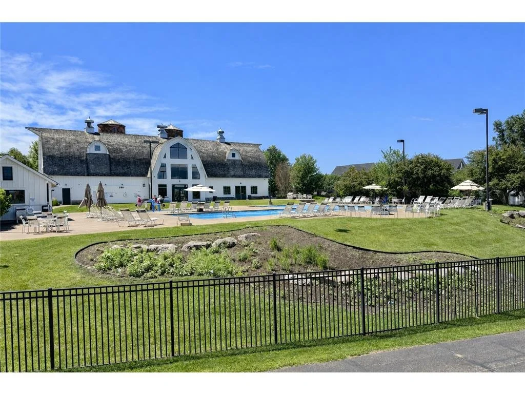 16102 Community pool - Copy.jfif