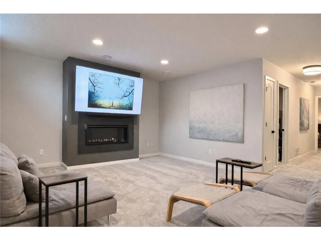 16102 Lower Level.jfif