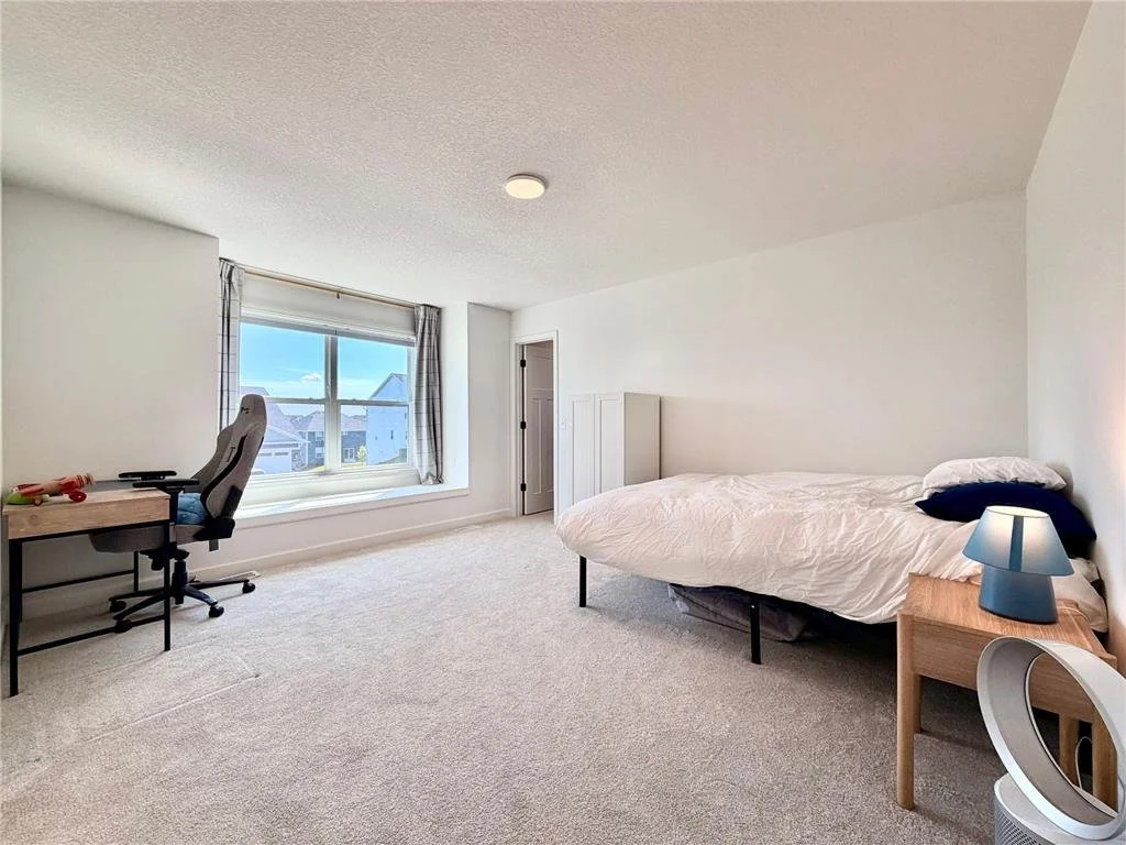 18112 bedroom 2.jfif