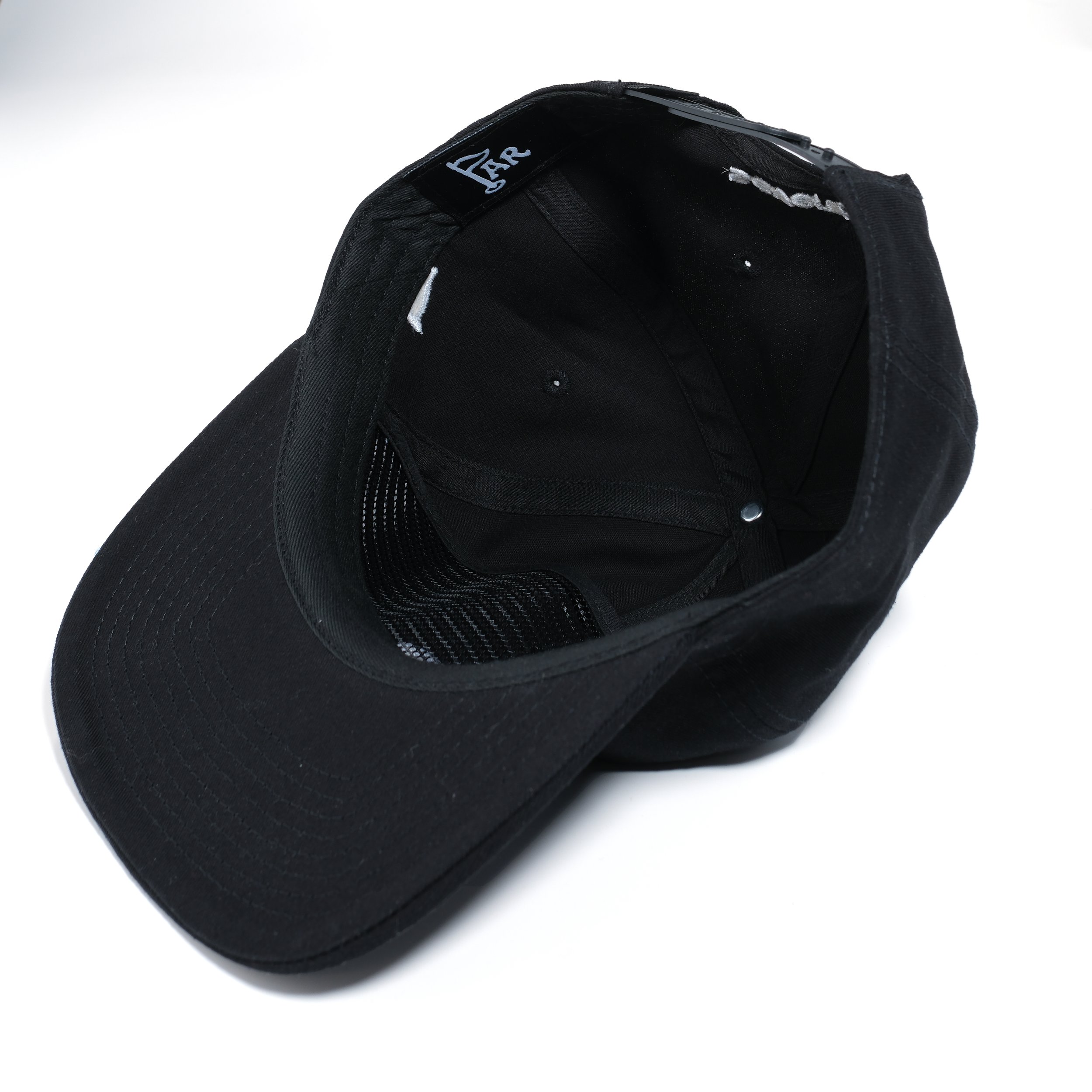 blackhatwhitetextinside.jpg