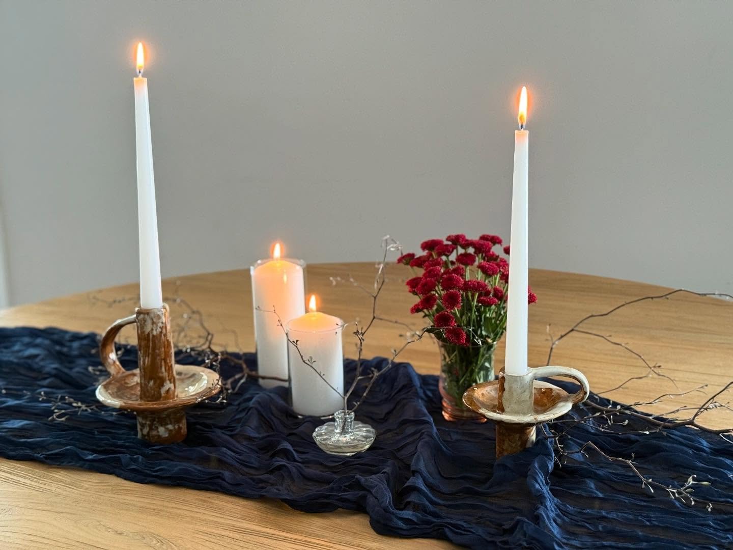 &ldquo;The Enchanted&rdquo; venue stying look is classy, bold and beautiful all at the same time. It&rsquo;s one venue styling look presented that you can choose from that&rsquo;s included in the all inclusive wedding package @cavesbeachslscevents #s