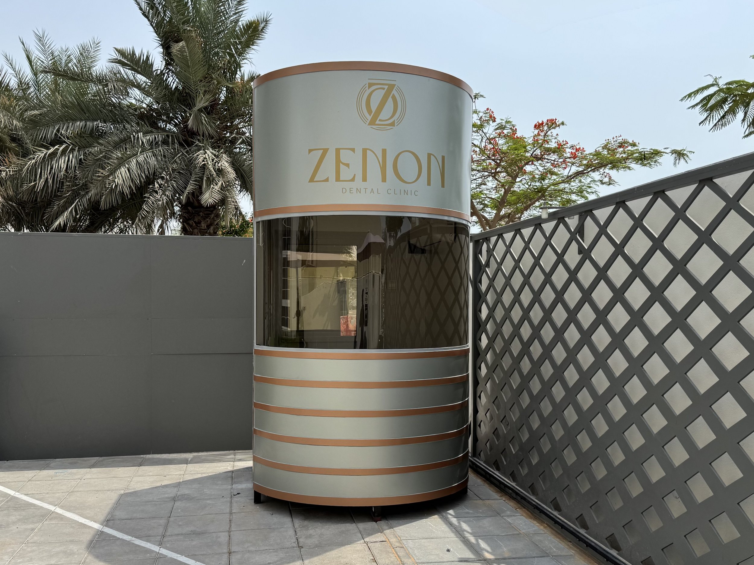Zenon 6.jpg