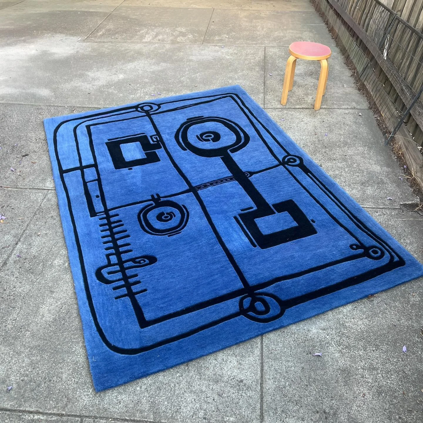 Hand-tufted New Zealand wool rug
170 &times; 240 cm

One-off, custom made piece in dense New Zealand wool.
Bold graphic design with sculpted detailing.

Excellent condition.

$1250 
Pickup / viewing: Coburg