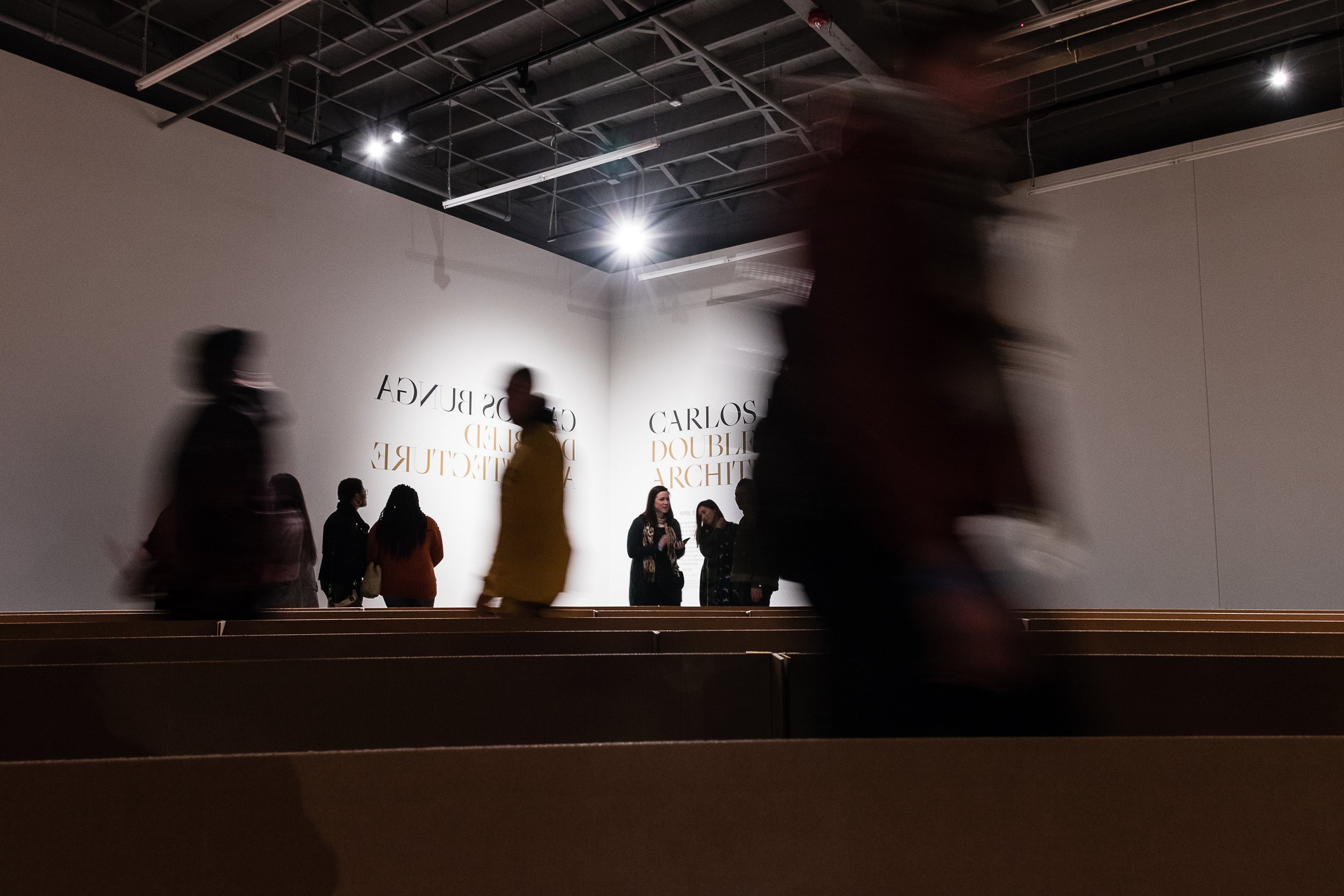  View of the installation being intervened by the audience. ⓒ Carlos Bunga. 