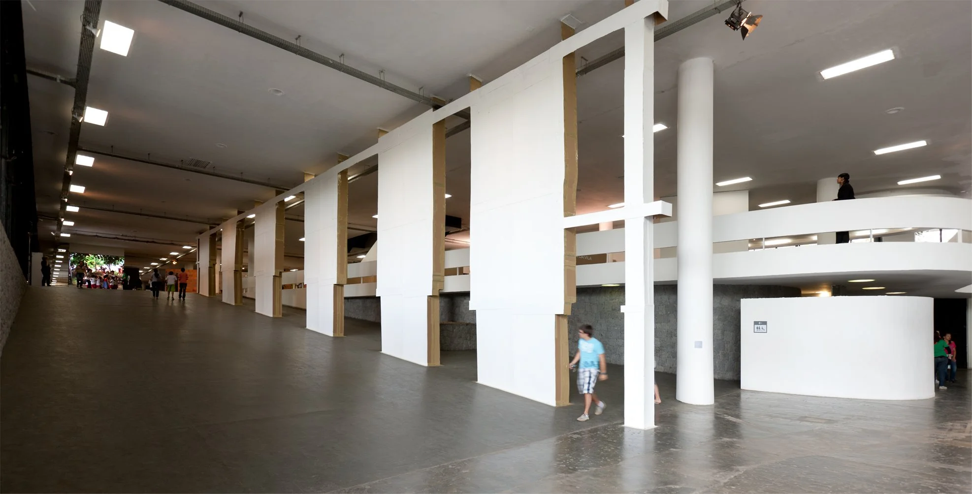  View of the site-specific construction. ⓒ Carlos Bunga. 