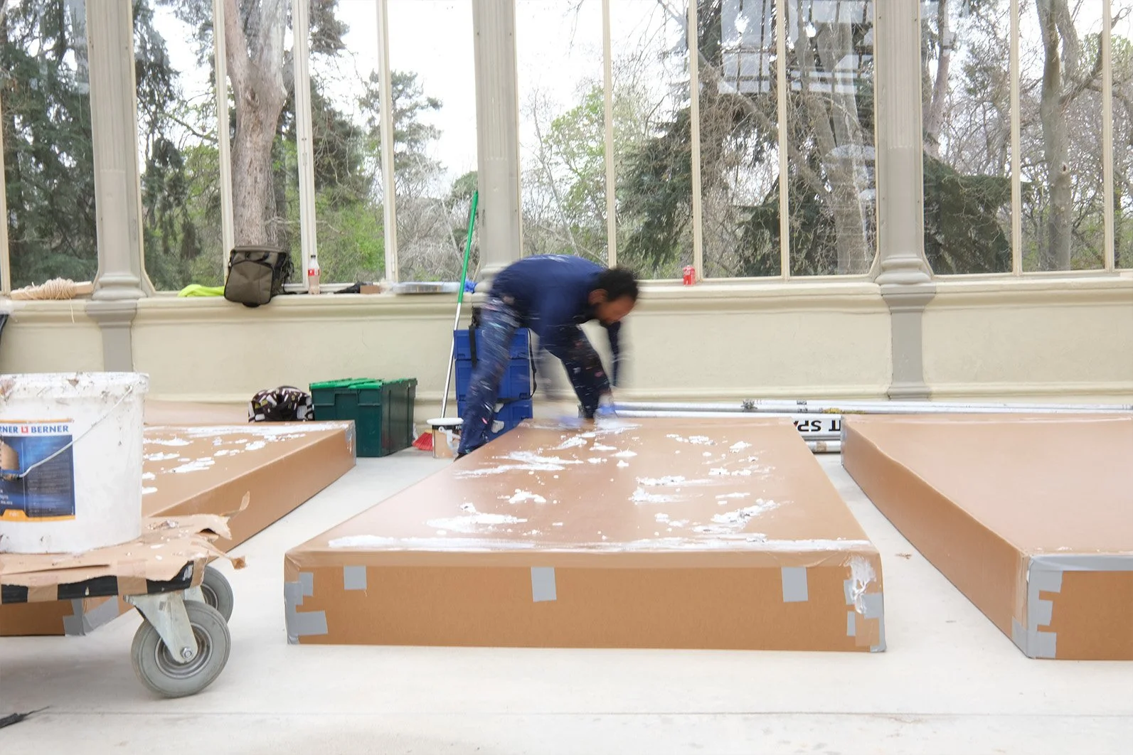  Bunga in the process of construction of his site-specific . © Carlos Bunga. 