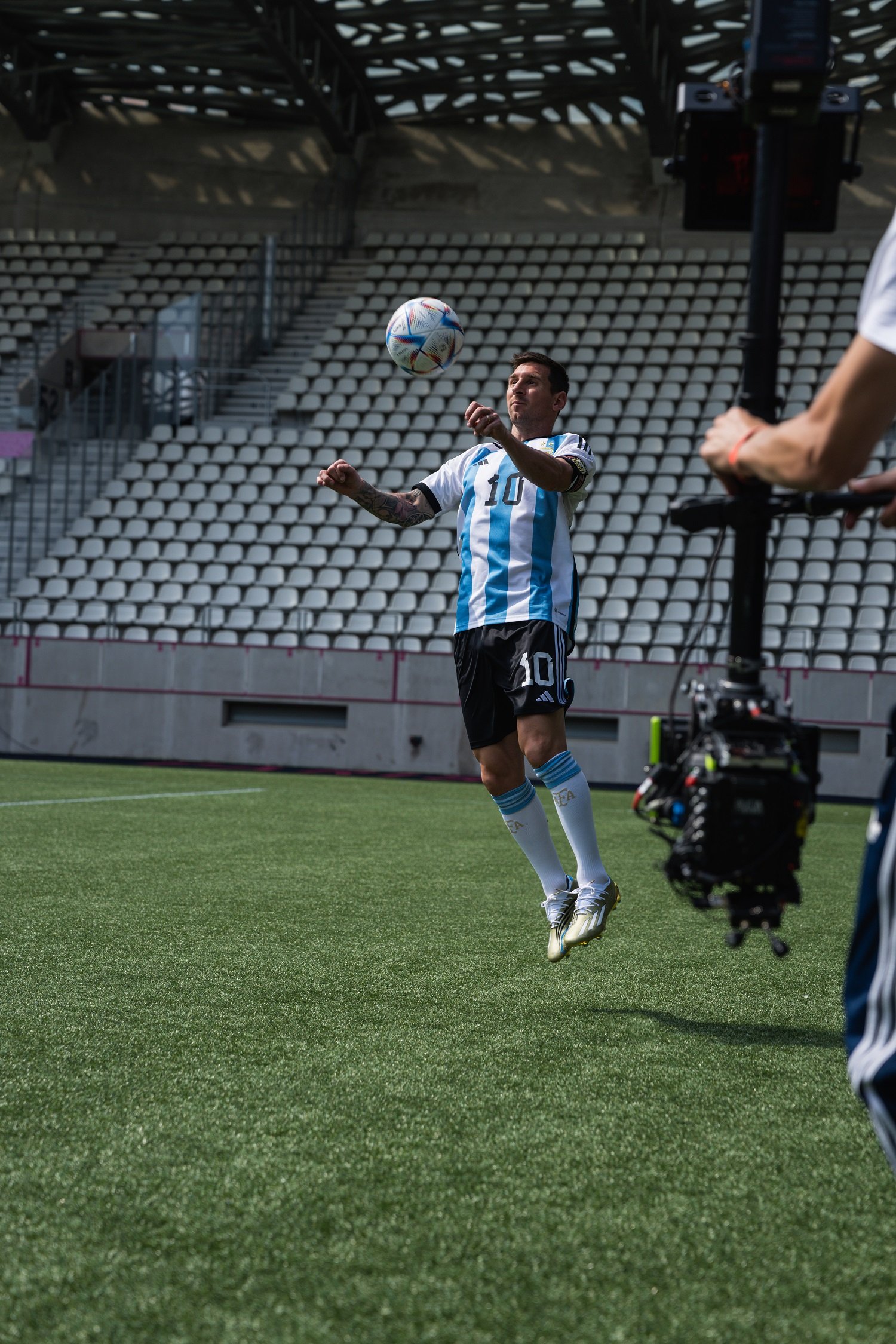 publicité-adidas-tournage-lionel-messi-stade-jean-bouin-paris.jpeg
