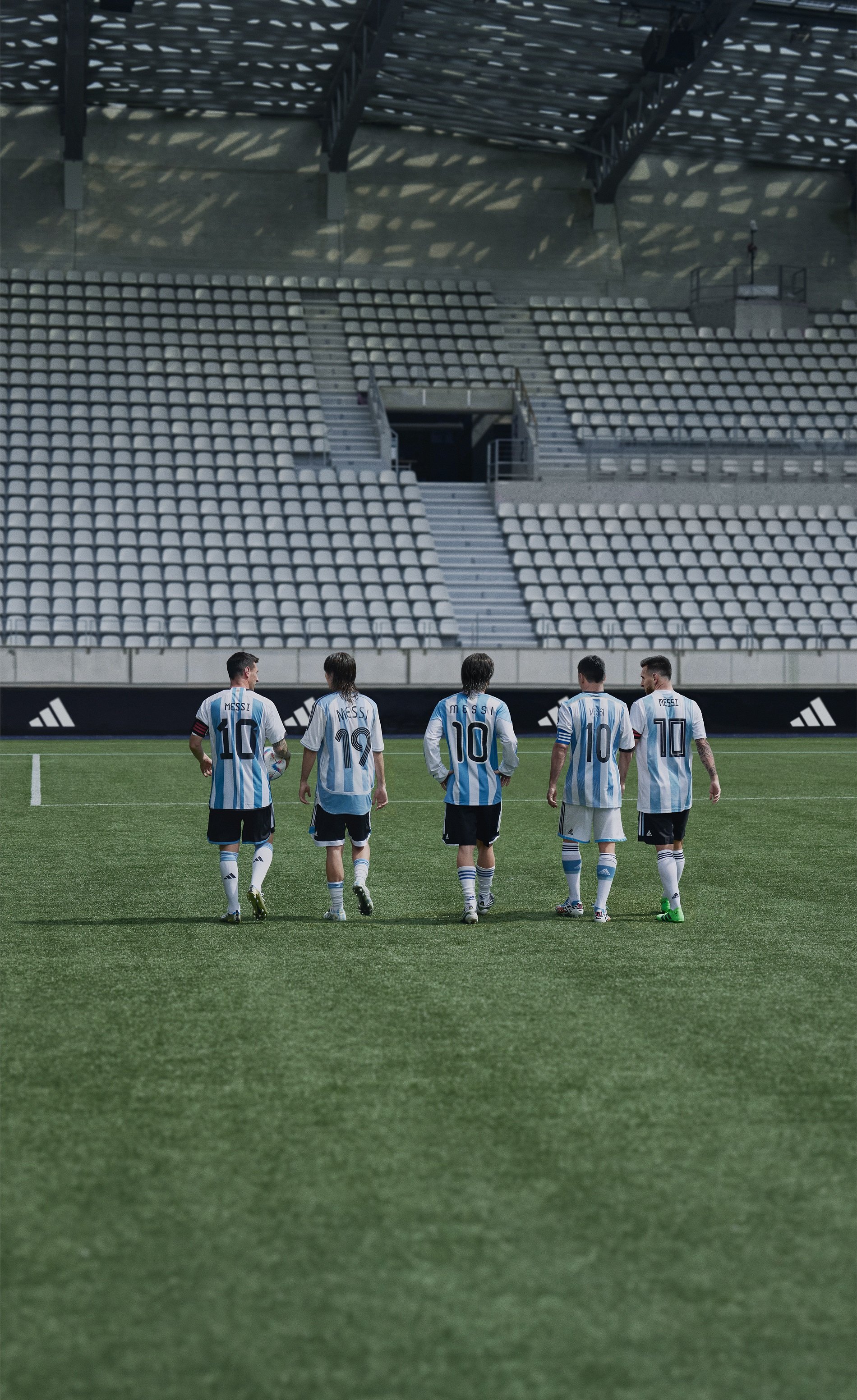 publicité-adidas-messi-5-players-the-impossible-rondo-special-effects-qatar-2022.jpeg