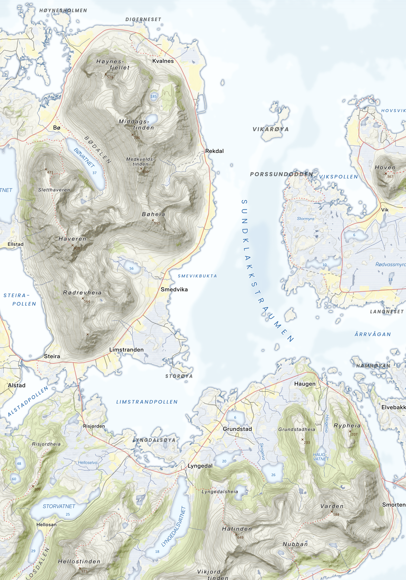 Nordøstlige Vestvågøy – Haveren, Hellostinden, Håtinden og Gimsøya med Hoven vist med fjellskygge.