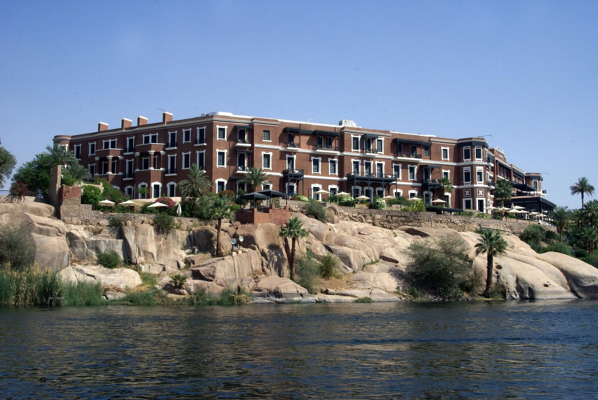 Where to stay in Aswan in Egypt for first timers. The best hotels to enjoy the Nubian Charm.