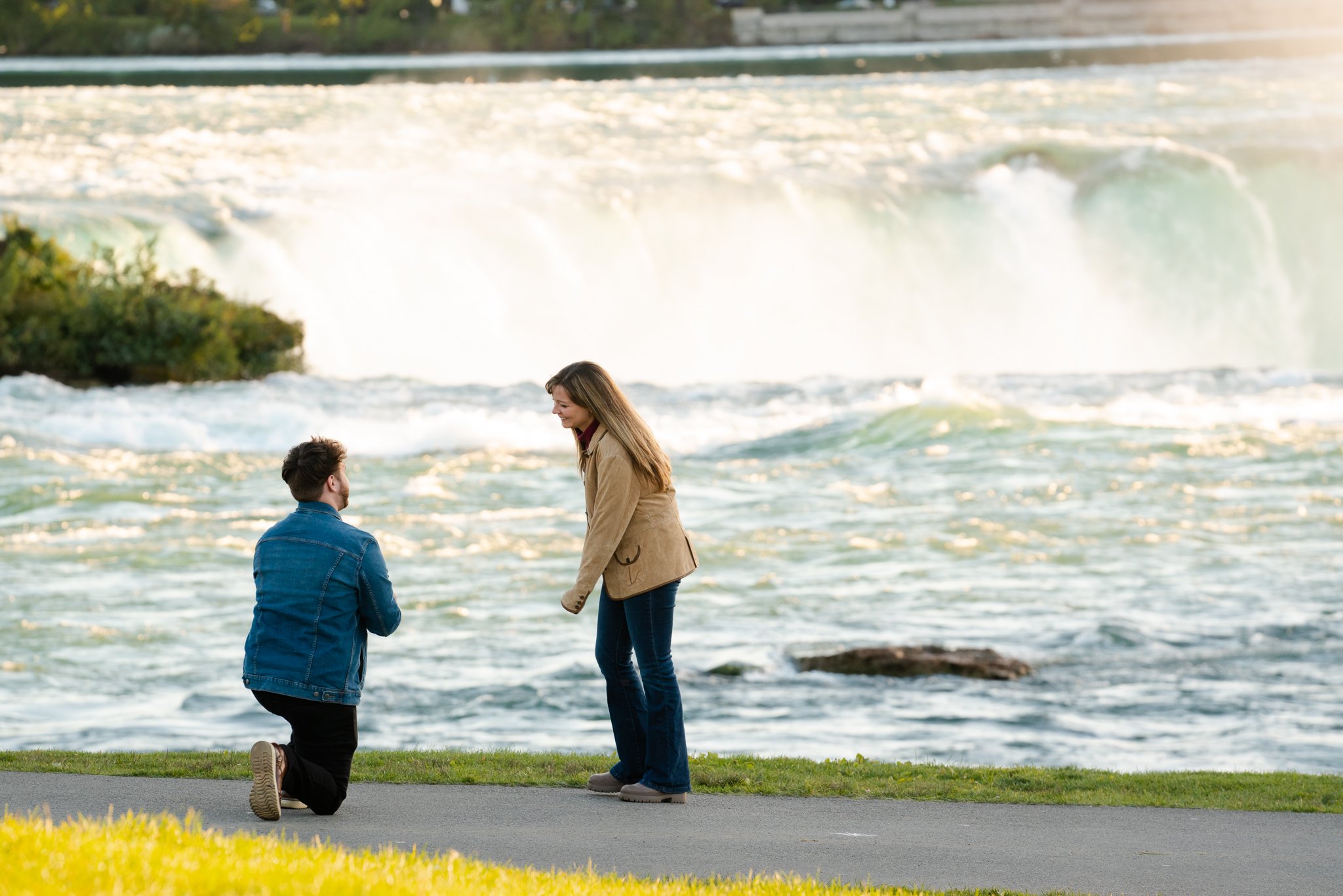Marriage Proposal at Goat Island, Niagara Falls