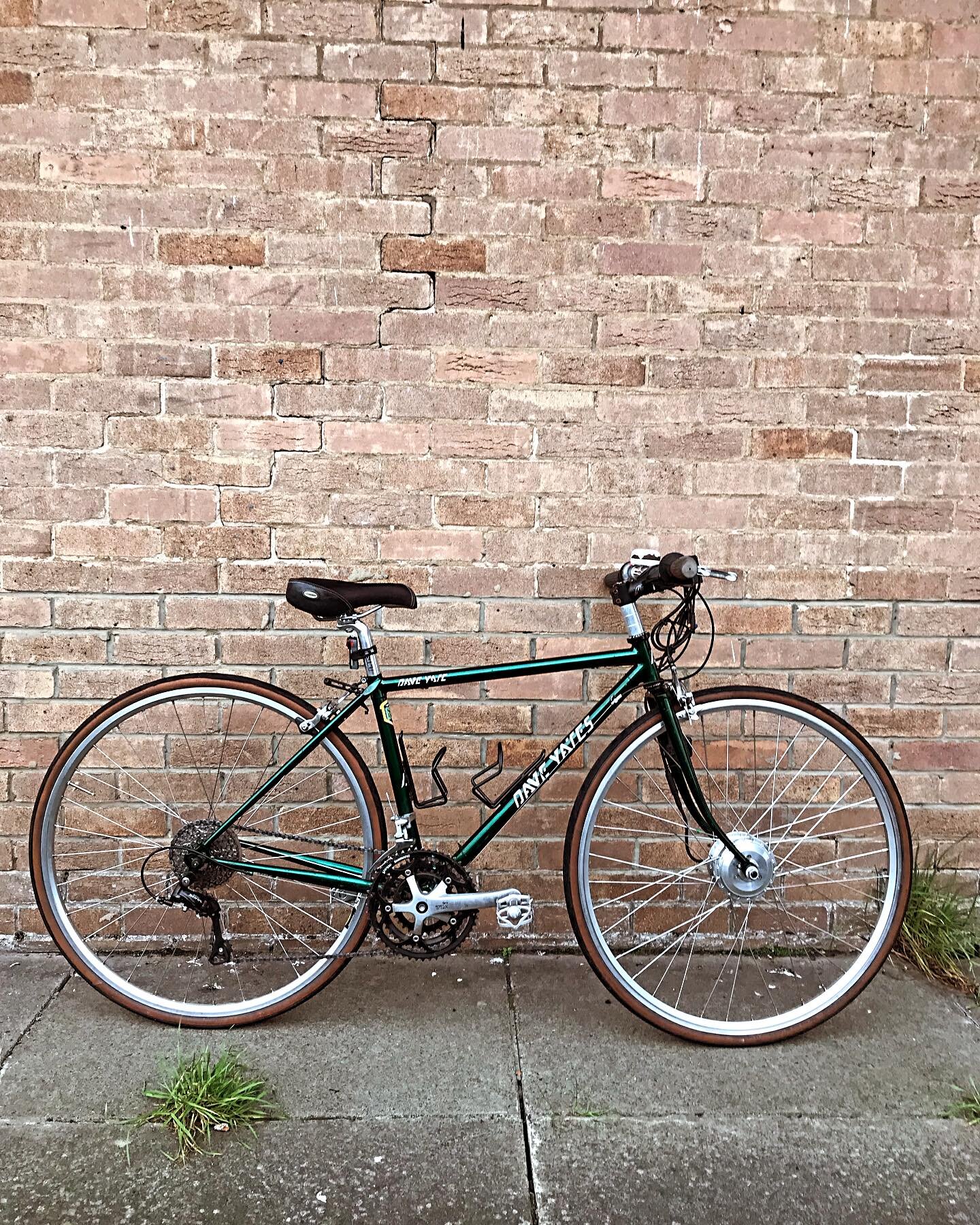 A much loved Dave Yates that&rsquo;s had an e bike conversion to give it another life or a greatly extended life. A beautiful frame with an amazing fillet brazed headtube downtube/toptube junction. What a joy. Its great to work on stuff like this and