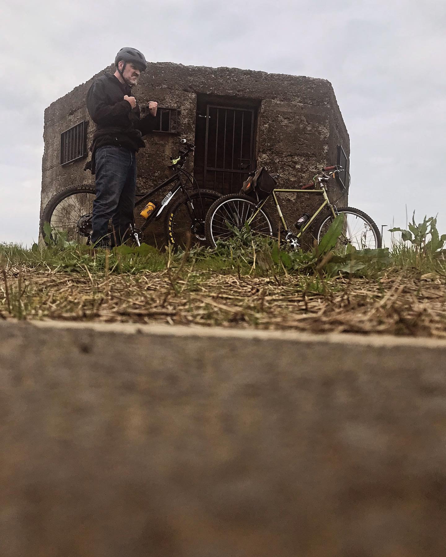 We discovered this little WW2 pill box the other night, crazy what you see when out on a bike. 
@jonesbikes 
@rivbike 
#bikeride #cyclinglife #cyclingshots #cyclinglifestyle #atb #mtb #joeappaloosa #ww2