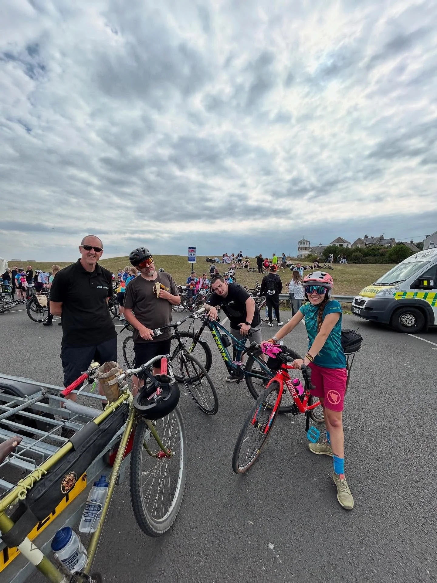 25 years of GNBR!!!
Mad respect to @chrislucastrust 
Another brilliant event!!
@ben01cookson 
@exploringel 
@judder_mann 
@goatyford71 
#gnbr #gnbr2025 #charityride #chrislucastrust #tynemouth #seahouses #northumberland #routeone #bikeride #cycling #