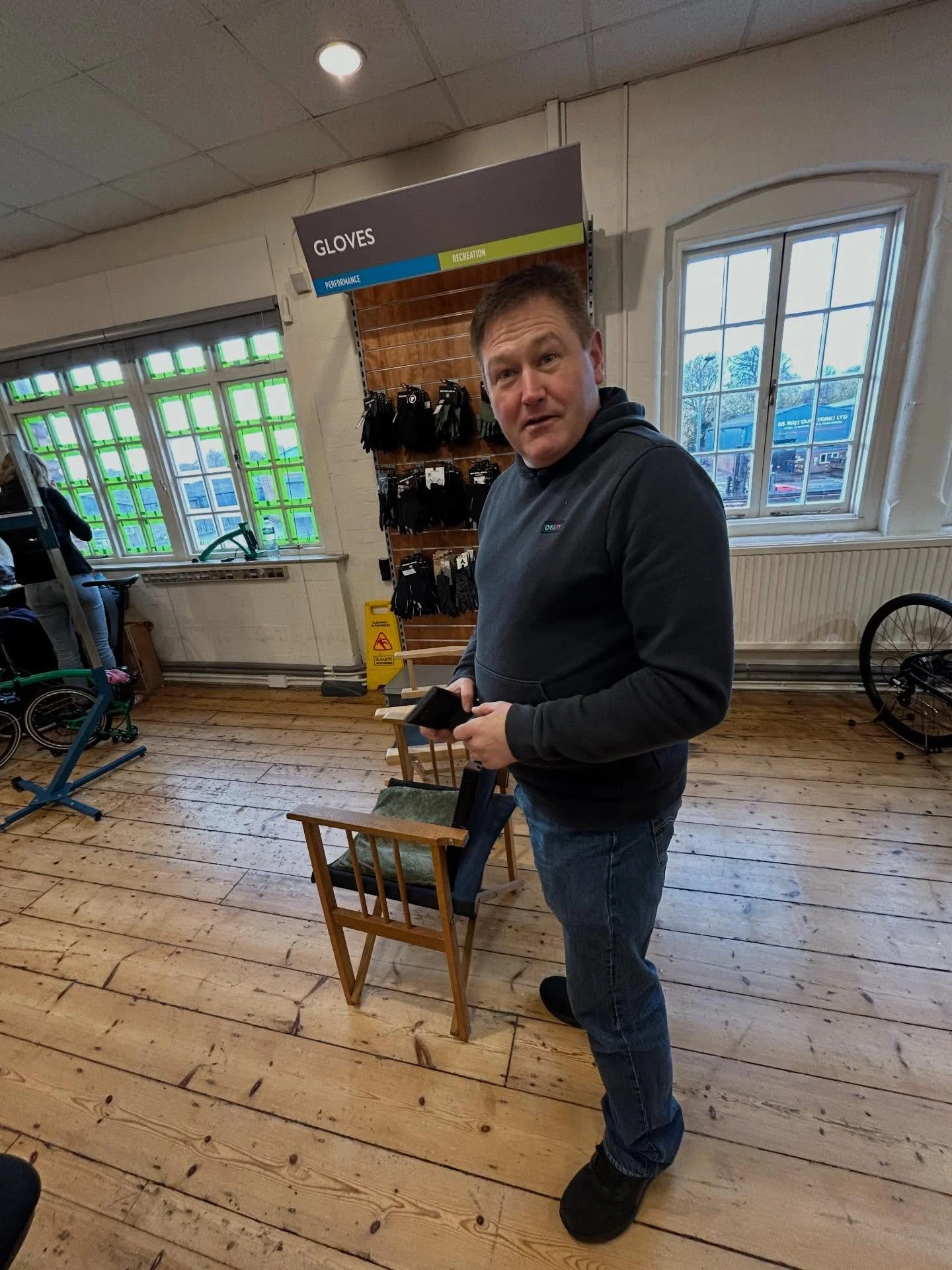 A little trip to York @cycleheavenyork  for Brompton training. Good informative fun.
@bromptonbicycle
@goatyford71 
#brompton #foldingbike #training