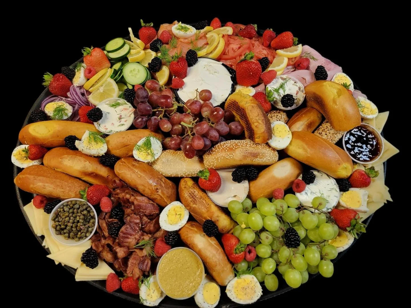 Holiday Catering Season is here !!!
Folks are starting to order heavily and we strongly suggest you get yours in soon. We ask for a minimum of one weeks notice please. I can be reached at bigdavesbagels@gmail.com with any questions or to place your o