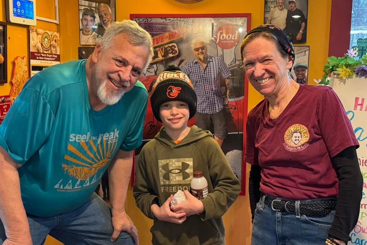 Had a great visit from Henley today. What a super kid 😀 #notyourtypicalbagelshop #earlymorningflavortown #bigdavesbagels #50yearsofplatterwork #worldfamouskweenies #bestinnewhampshirebagels
