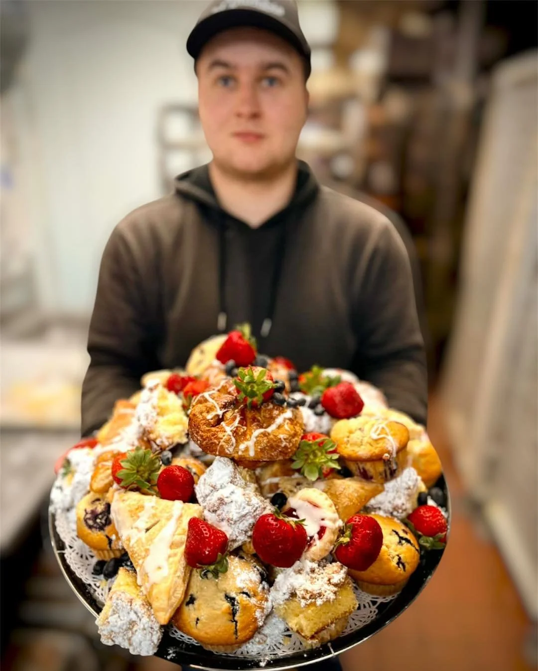 Jackson is one of the quiet superstars on our staff. He has been with us 5 years as he started with us at just 15. He is an important part of a very special team that we are lucky to have here at Big Dave&rsquo;s 🙏 #notyourtypicalbagelshop #earlymor