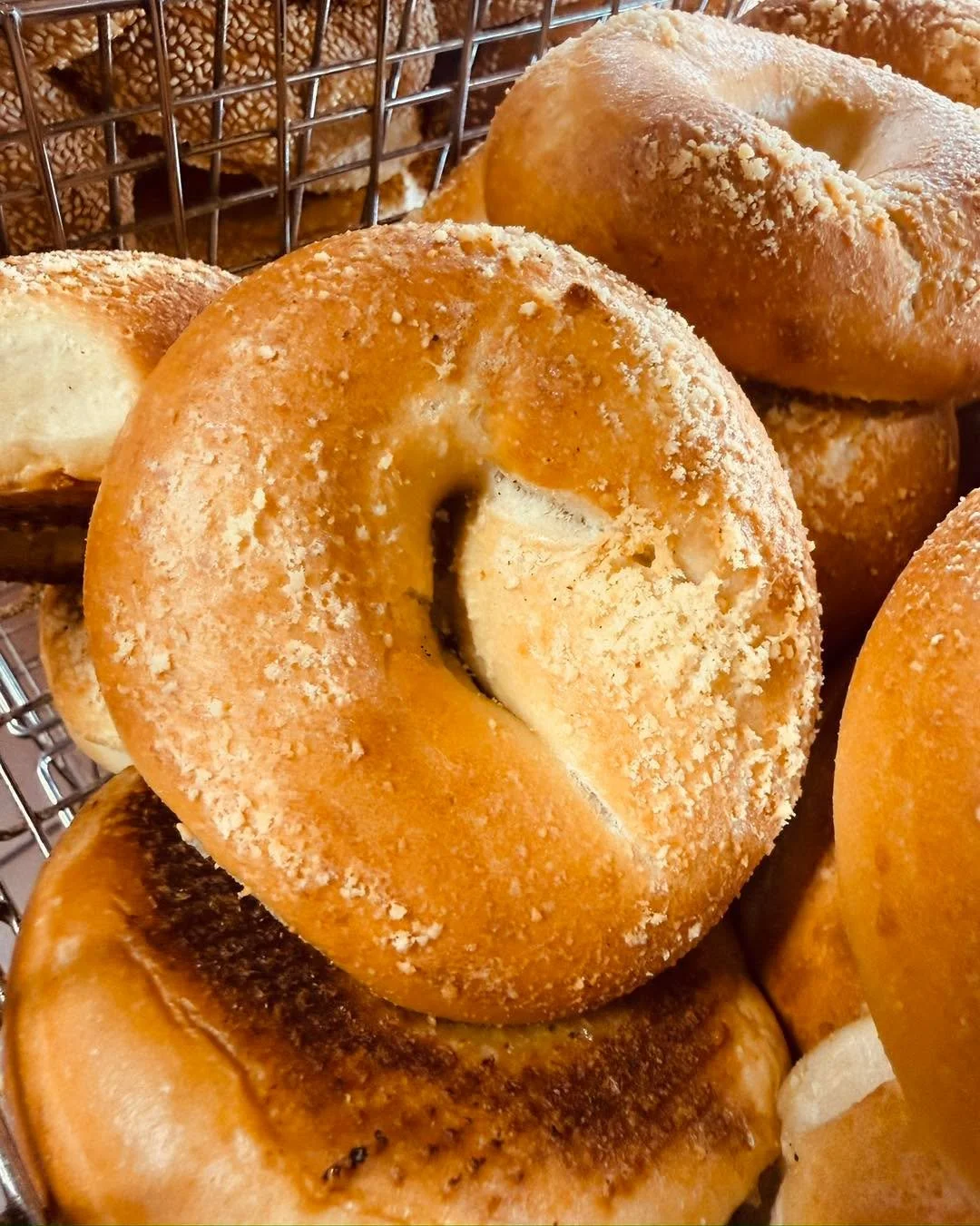 &ldquo;We read the reviews and stopped by before hitting the Kancamagus Highway. It's a small fast casual spot with great food and service. They are know for their bagels, hence the name. The bagels are baked fresh. They also offer wraps, burritos, s