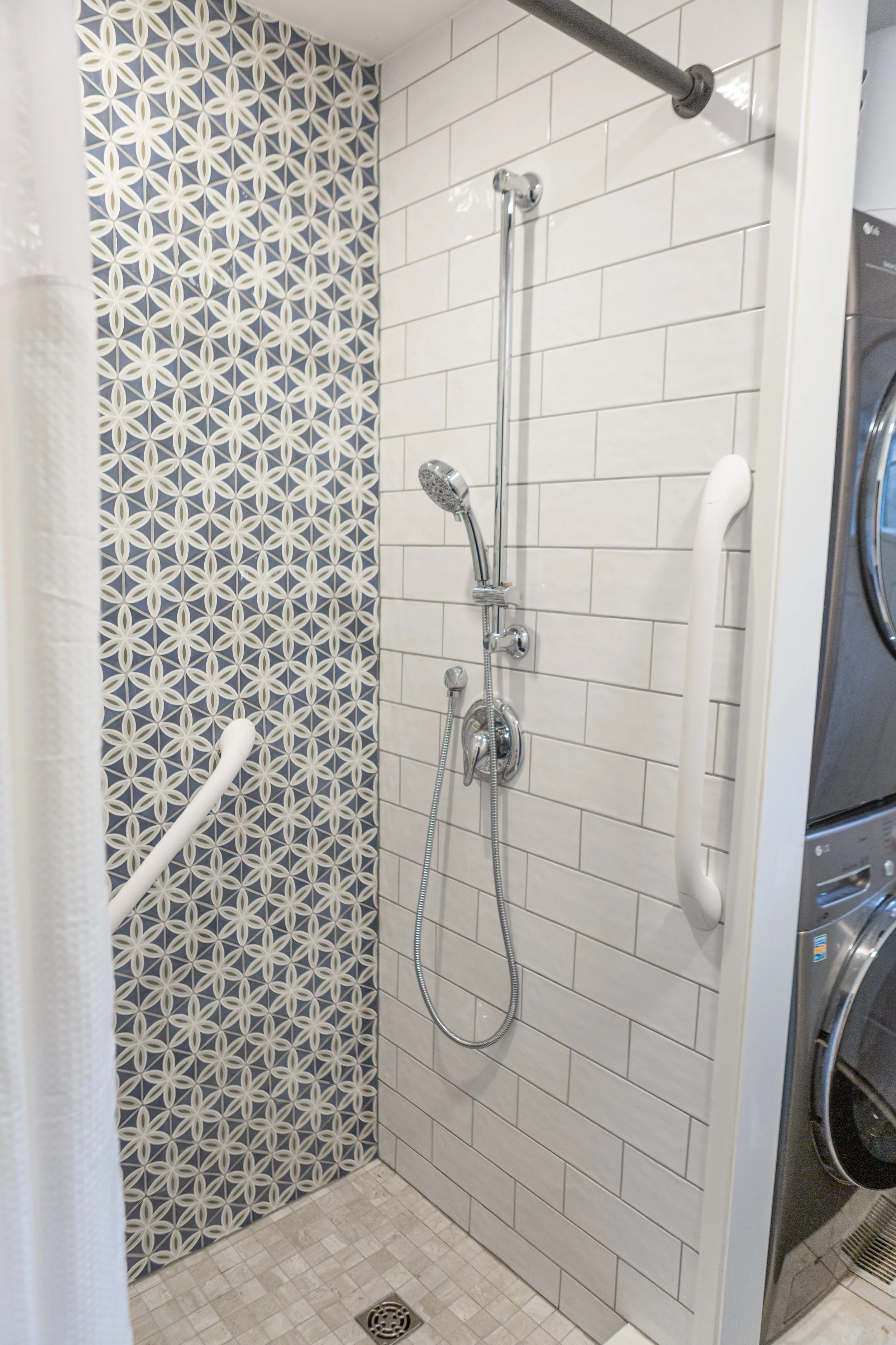 Bathroom Renovation Contractor + Company Lindsay, Kawarthas Eastman