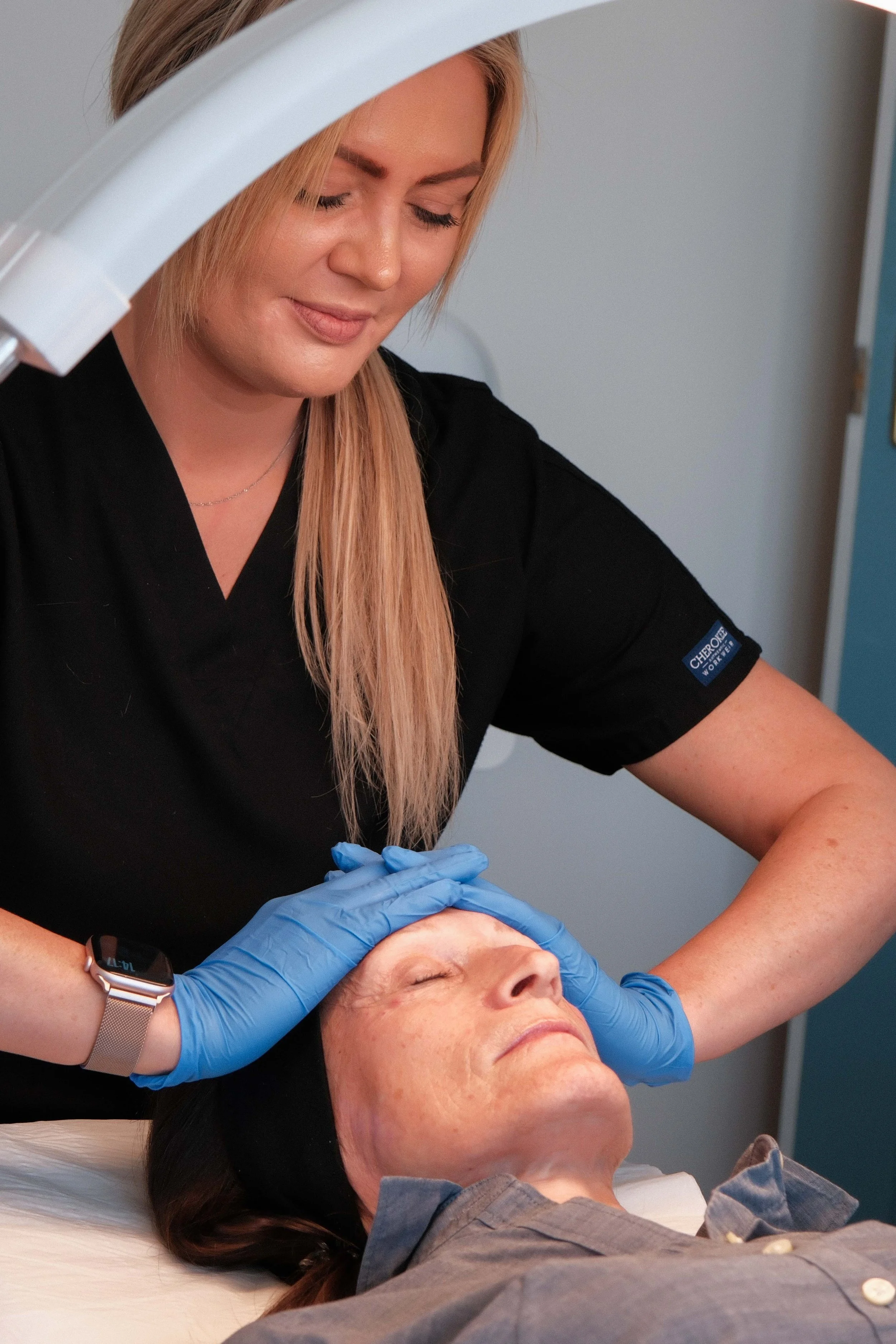 Lymphatic Drainage Facial