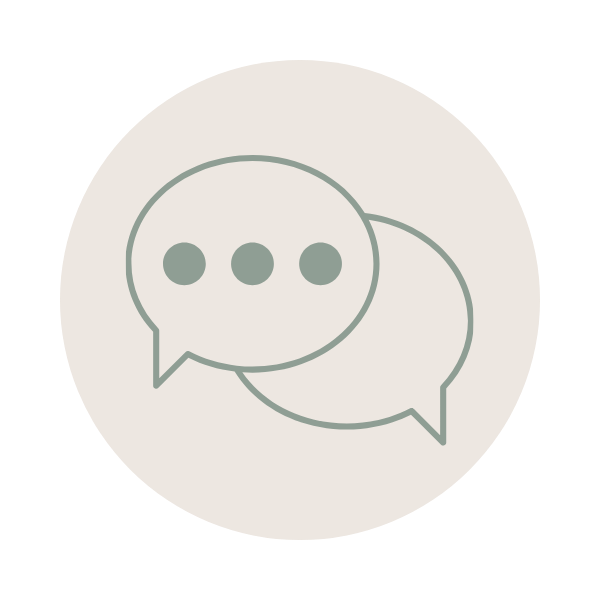 Icon of two overlapping speech bubbles, symbolising conversation or communication.
