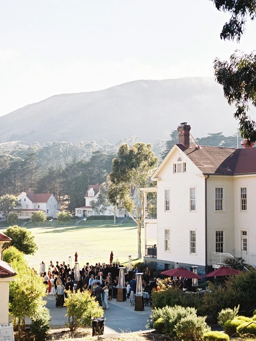 A sunny day at Cavallo Point. Is there anything better? I submit that there is not.
⠀⠀⠀⠀⠀⠀⠀⠀⠀
Wedding coordination: @willaviaweddingco
Photography: @katrinanicolephotography
Venue and catering: @cavallopointweddings
Band: @allstarjukebox
Florals: @/o