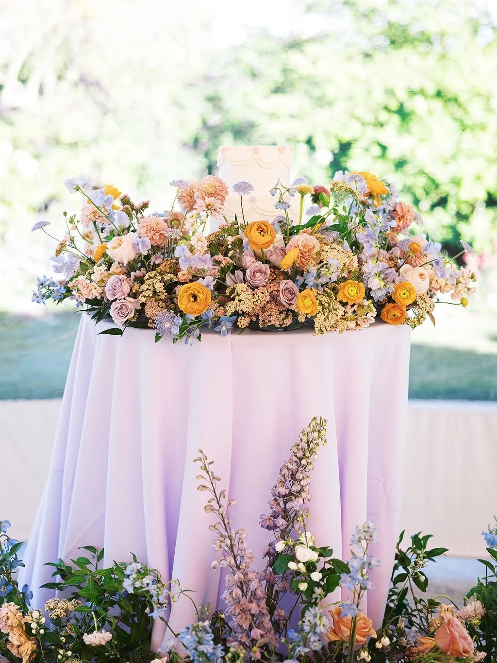 Amanda &amp; Jordan's wedding coming soon to Style Me Pretty ☺️. 
⠀⠀⠀⠀⠀⠀⠀⠀⠀
A few colorful details to tide you over.
⠀⠀⠀⠀⠀⠀⠀⠀⠀
Planning &amp; Design: @willaviaweddingco
Photographer: @rebeccatheresaphotography
Florist: @fignvine
Rentals: @pleasantonr