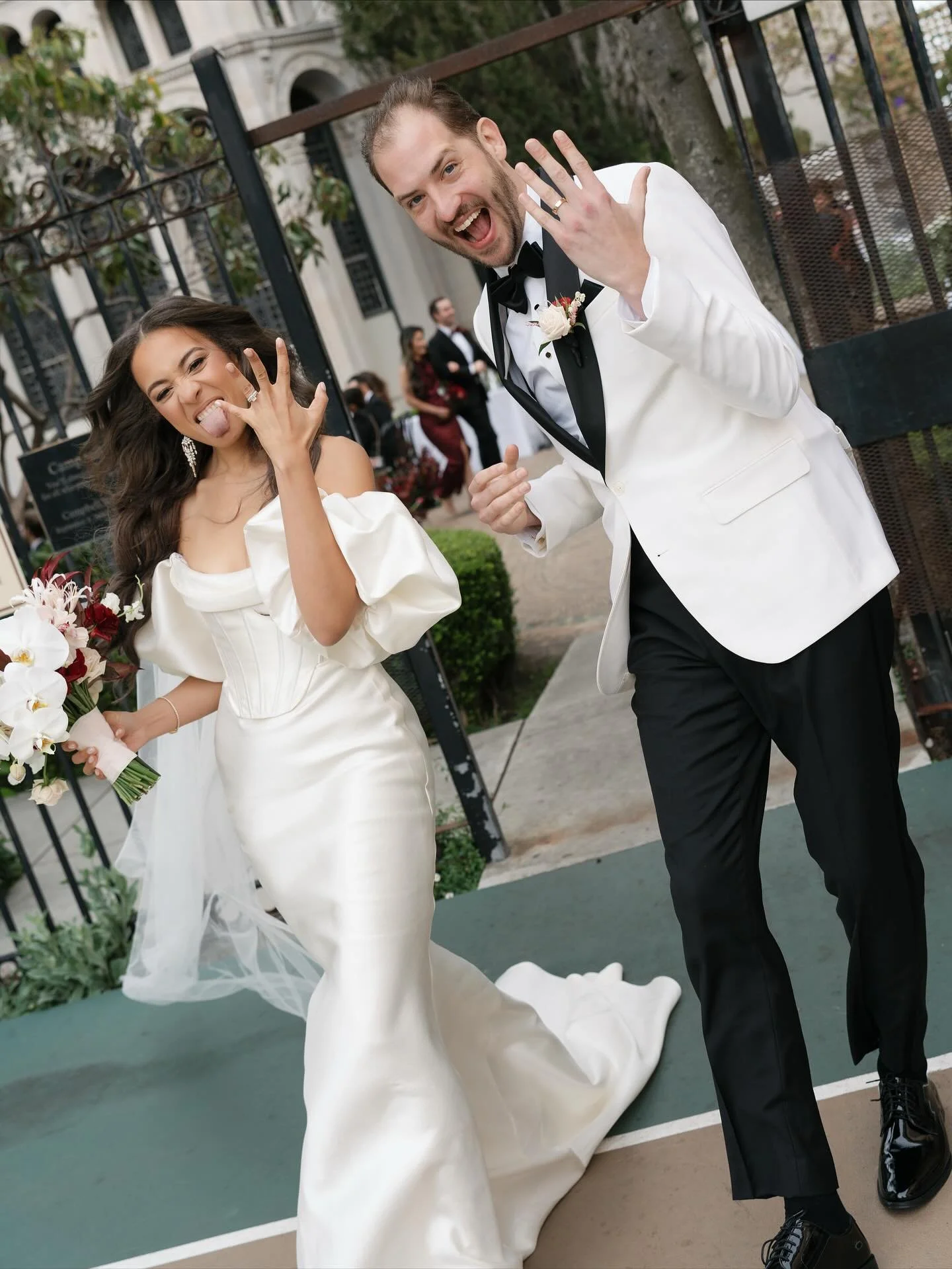 I have dreams of being even a fraction as cool as these two one day. 

Coordination: @willaviaweddingco
Photographer: @mvfportraits
Second shooter: @kaytzirklephotography
DJ: @heartofgolddjs @sami.fink
Hair: @moodyy_ 
Makeup: @asmaa.altamo
Content cr