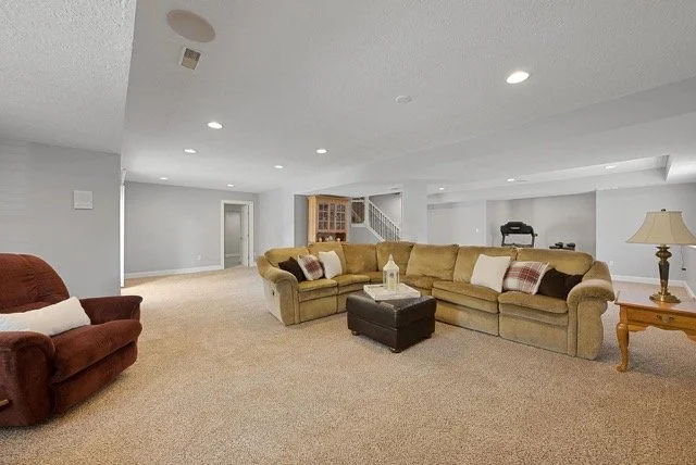 2299d74c132a2b07f37762344b41081f-uncropped_scaled_within_1536_1152 Medium.jpeg