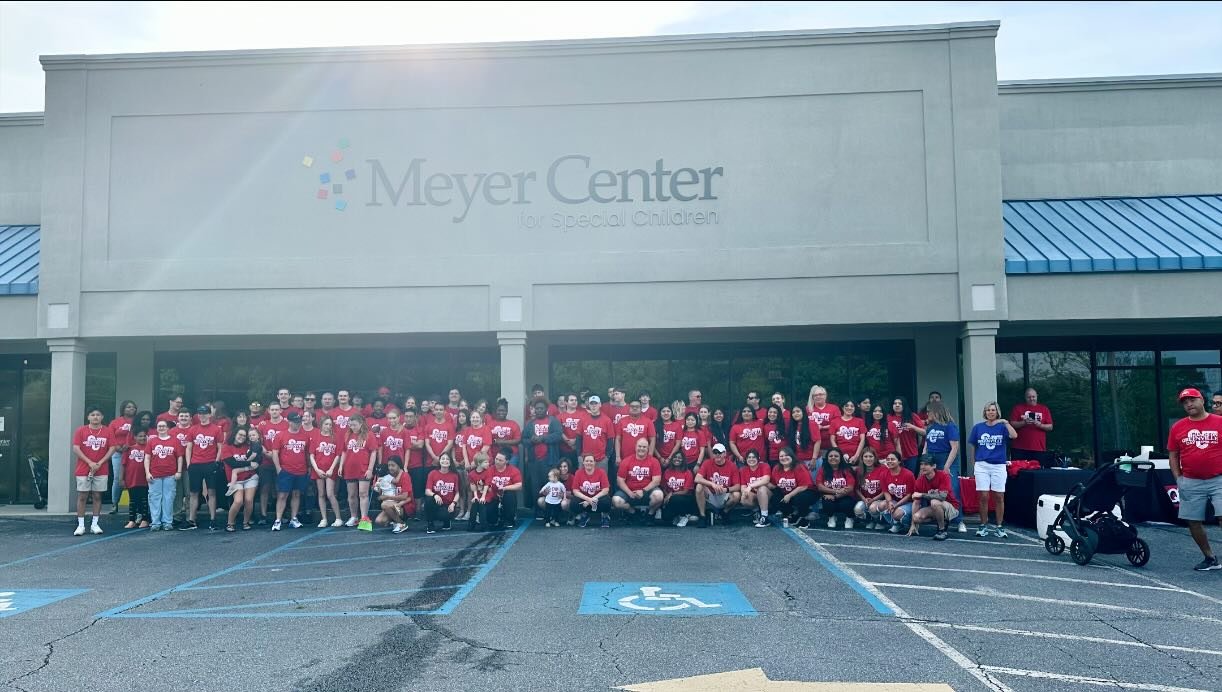 Spring Cleaning ✔️ Our friends from @quiktrip showed up this morning and made the Meyer Center shine like the sun! ☀️Thank you, QT! @uwgreenvillesc #hogday2024
