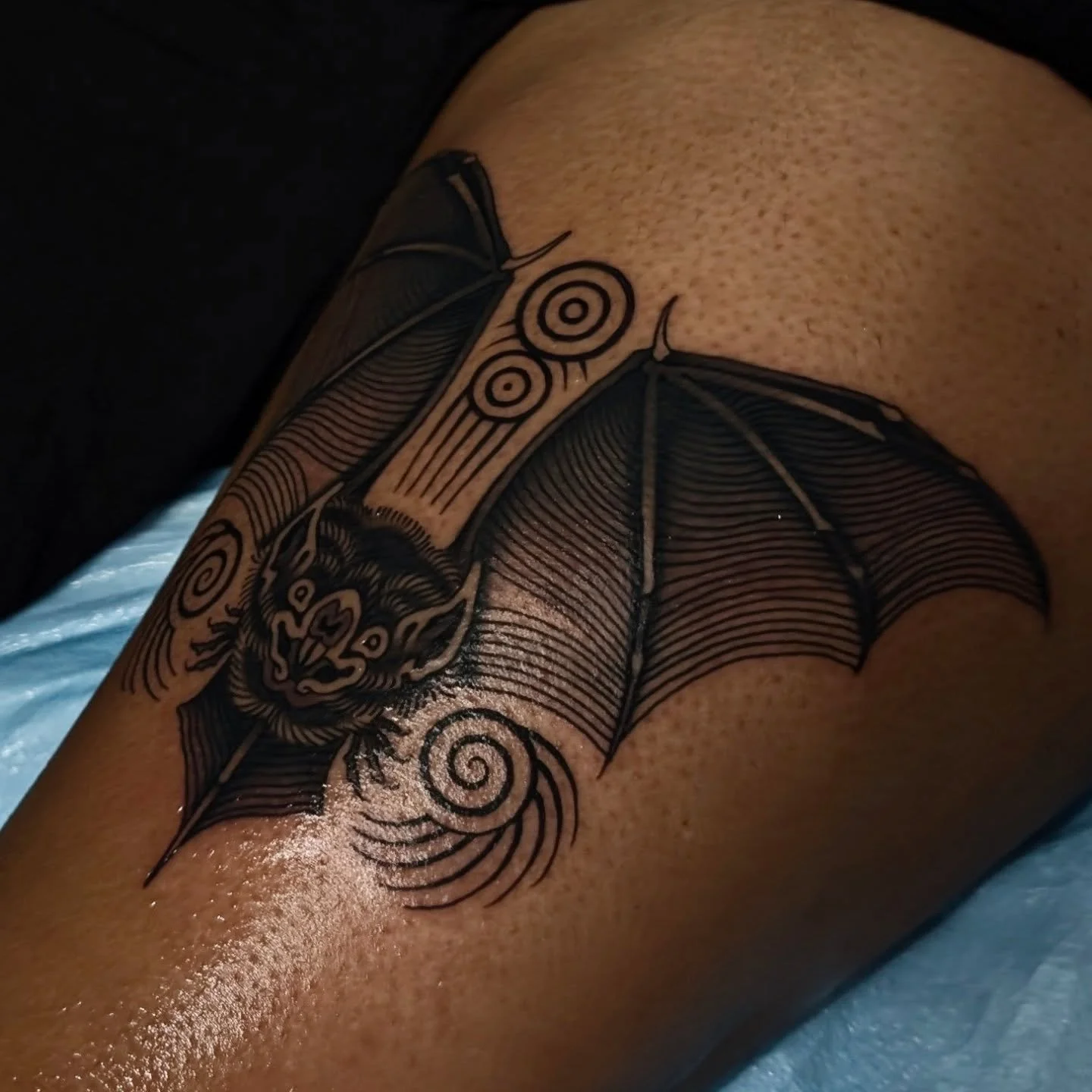 Thanks Megan!!! Been wanting to tattoo this one for a while. Would love to make more like it! 🦇 Find more drawings and flash ready to go in the "ideas" 1 &amp; 2 highlights in my bio :)