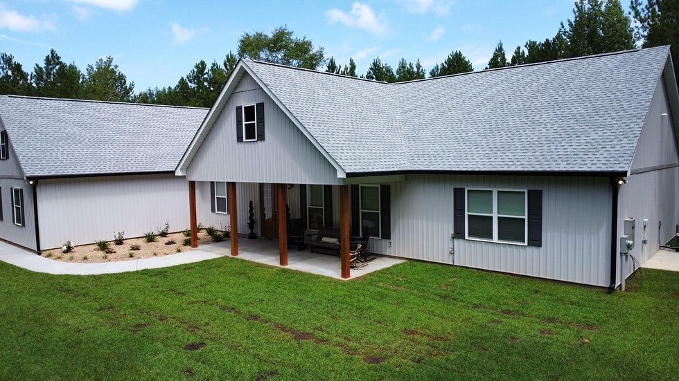 Swipe to see this beautiful newly completed roofing project! Call us today and allow us to connect for your roofing needs! (706) 836-5161