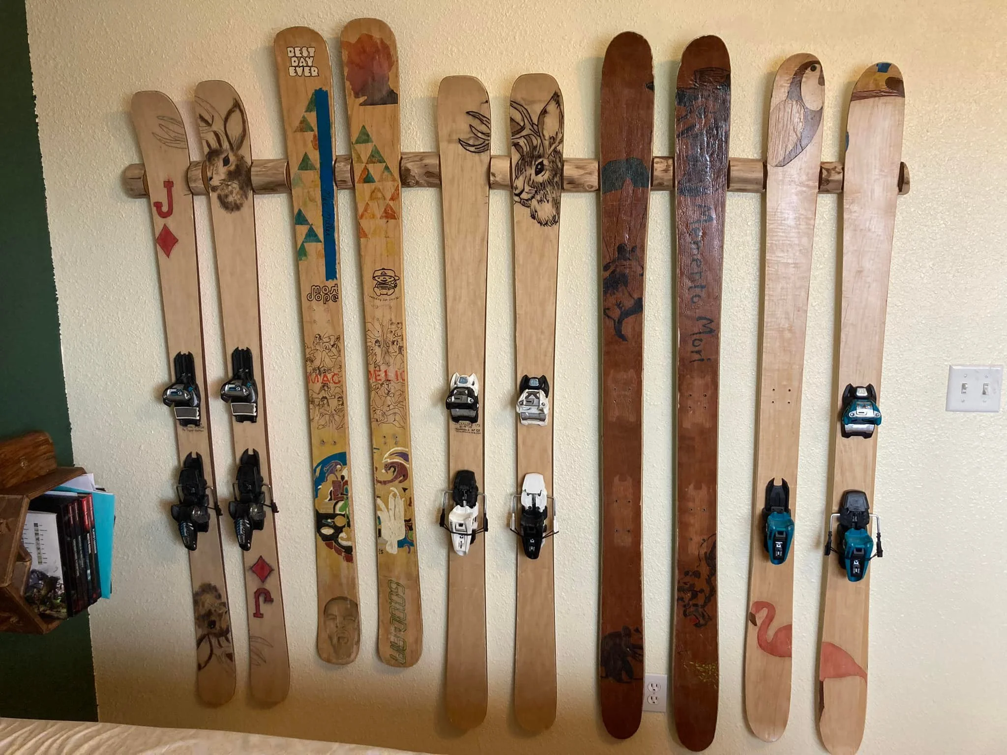 ski holder 2.jpg