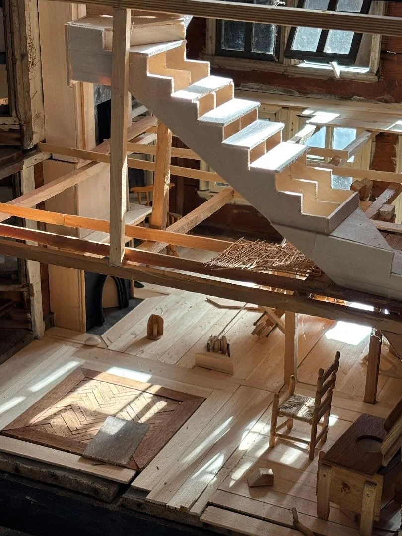 Light though the House