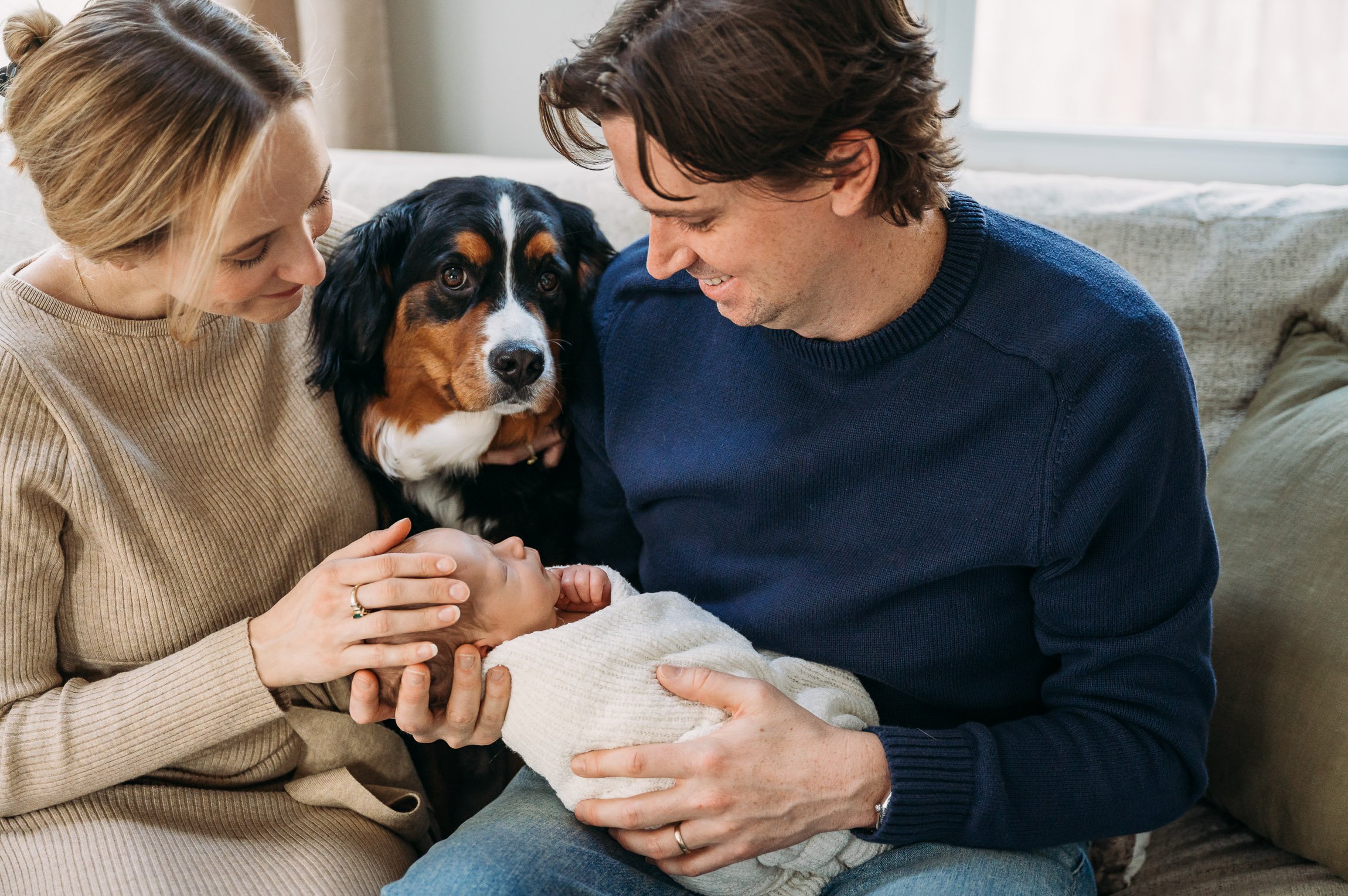 Including Pets in Your Newborn Session: Why It’s Always a Good Idea (and How We Keep It Safe & Fun!)