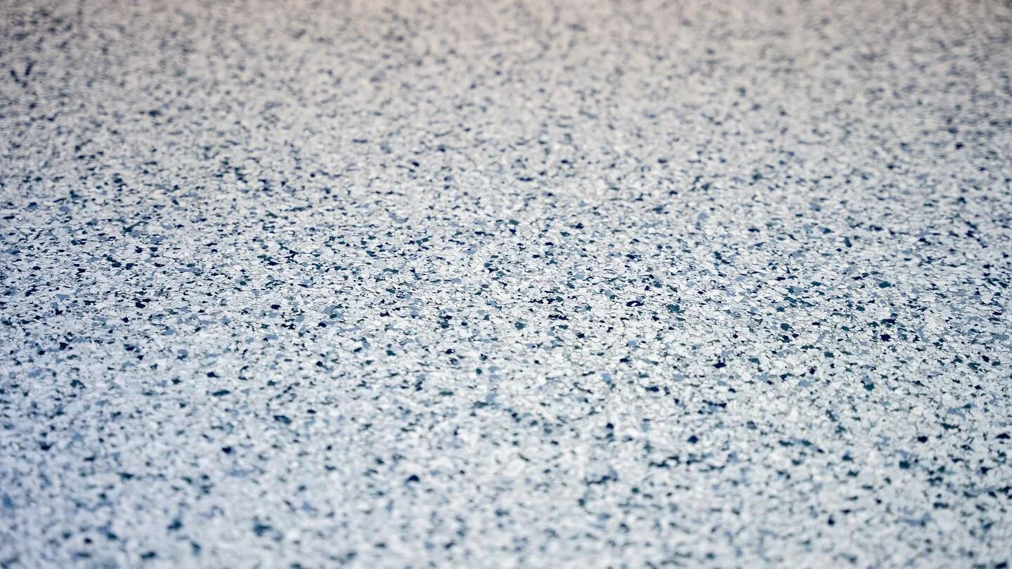 Garage flooring is an often-overlooked aspect of home improvement, but it can make a big difference in the overall look and functionality of your garage. Learn more today at www.parkplacegarage.com!⠀
⠀
⠀
⠀
#parkplacegarage #saferacks #garageflooring 