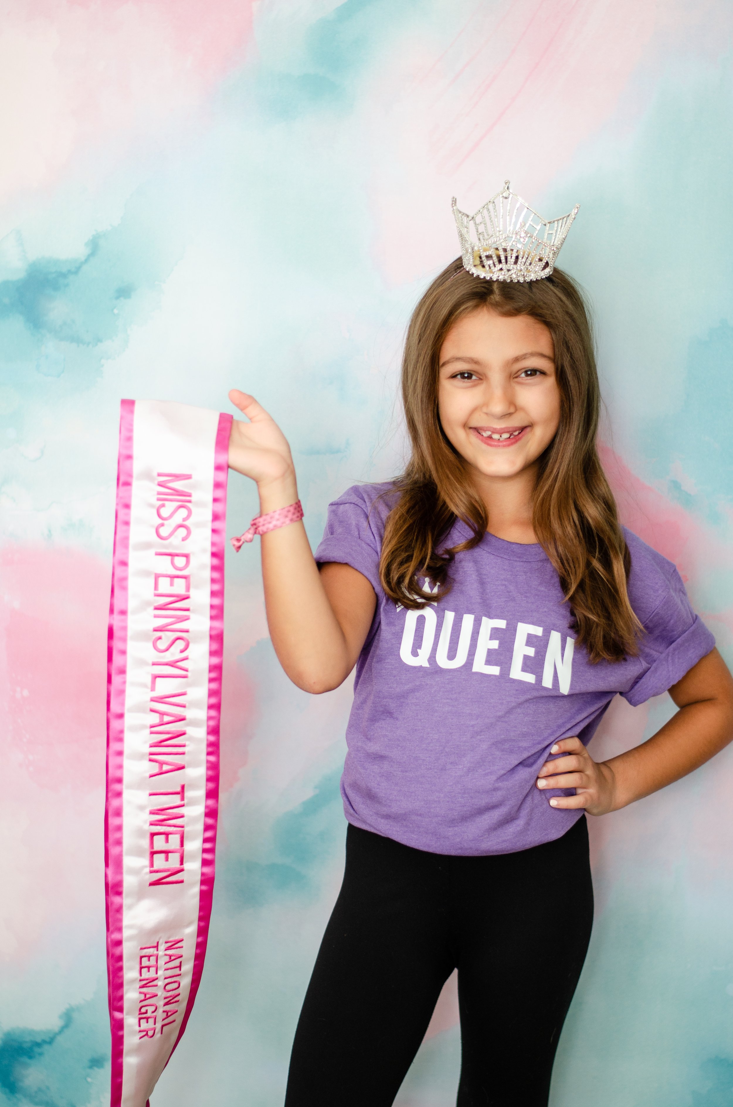 Loving our Tri-State Sponsor for my Queen T-Shirt.