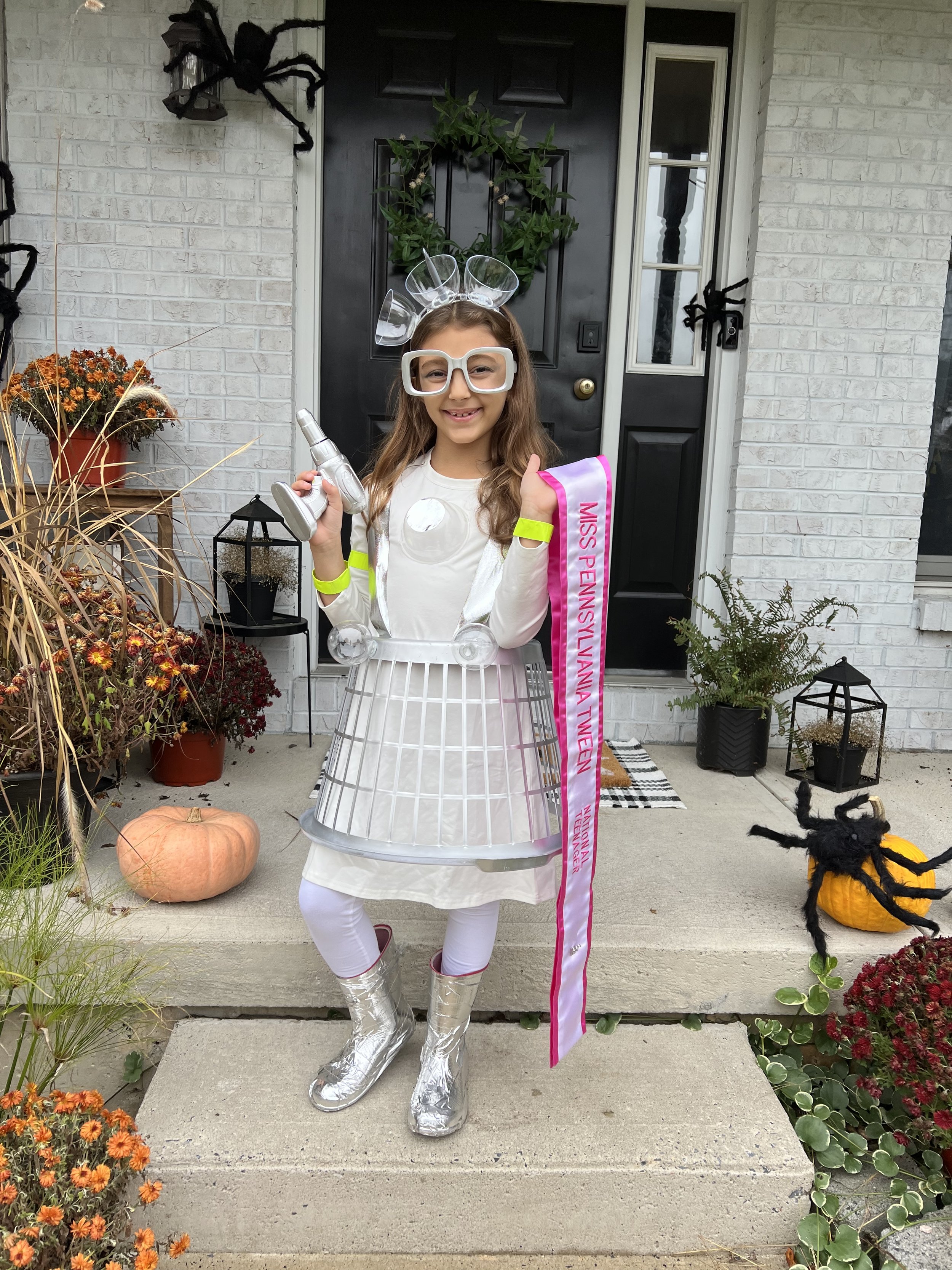 Happy Halloween from Miss Pennsylvania Tween National Teenager.