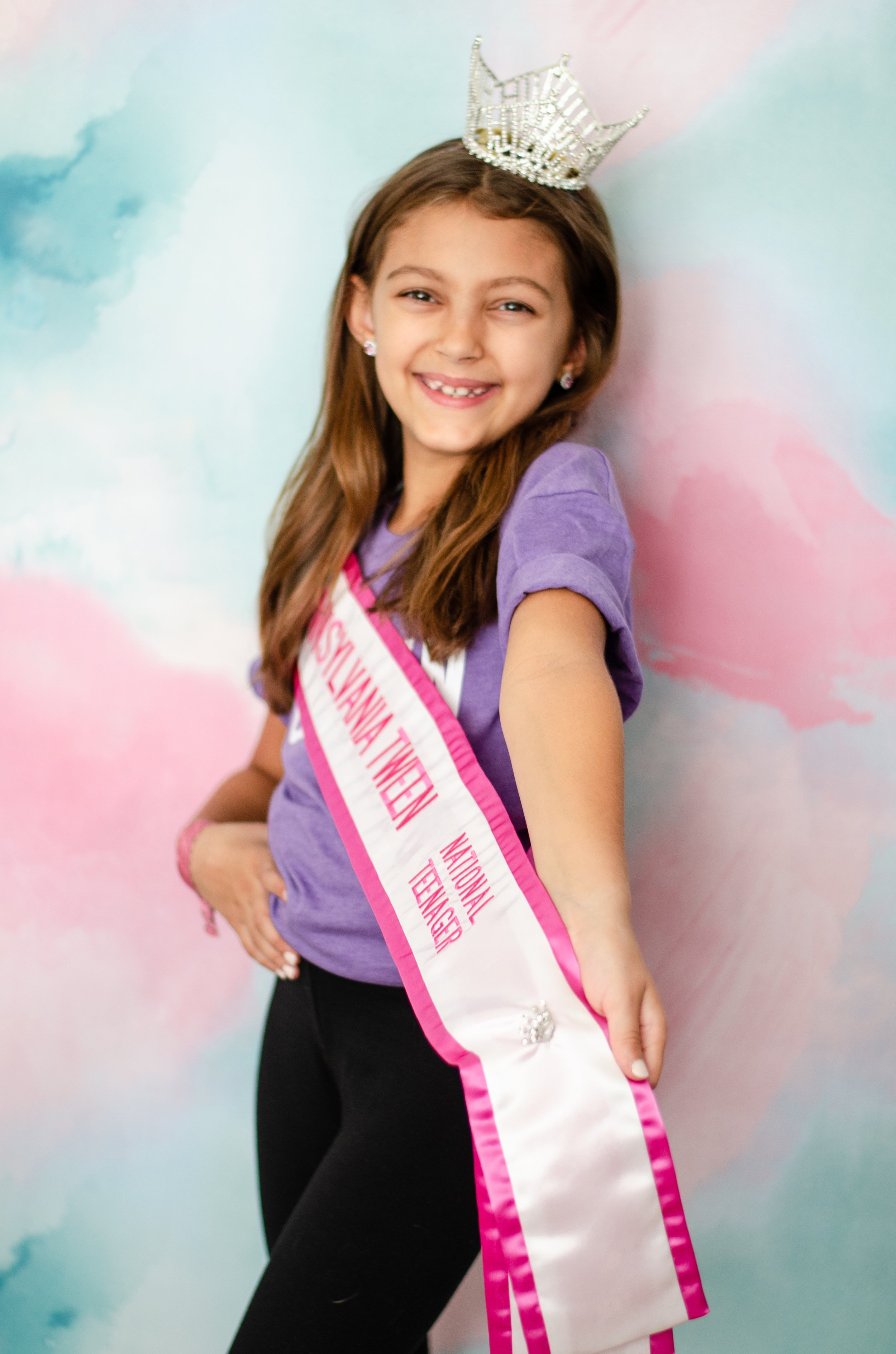 Sending thanks to our Tri-State ANTSO pageant sponsor for our crown pins!