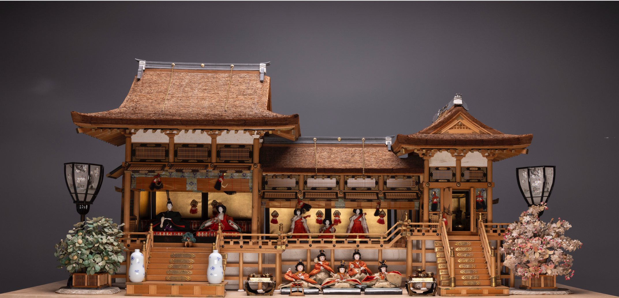Hina Doll House, Dolls, and Accesories- Assembly and Conservation