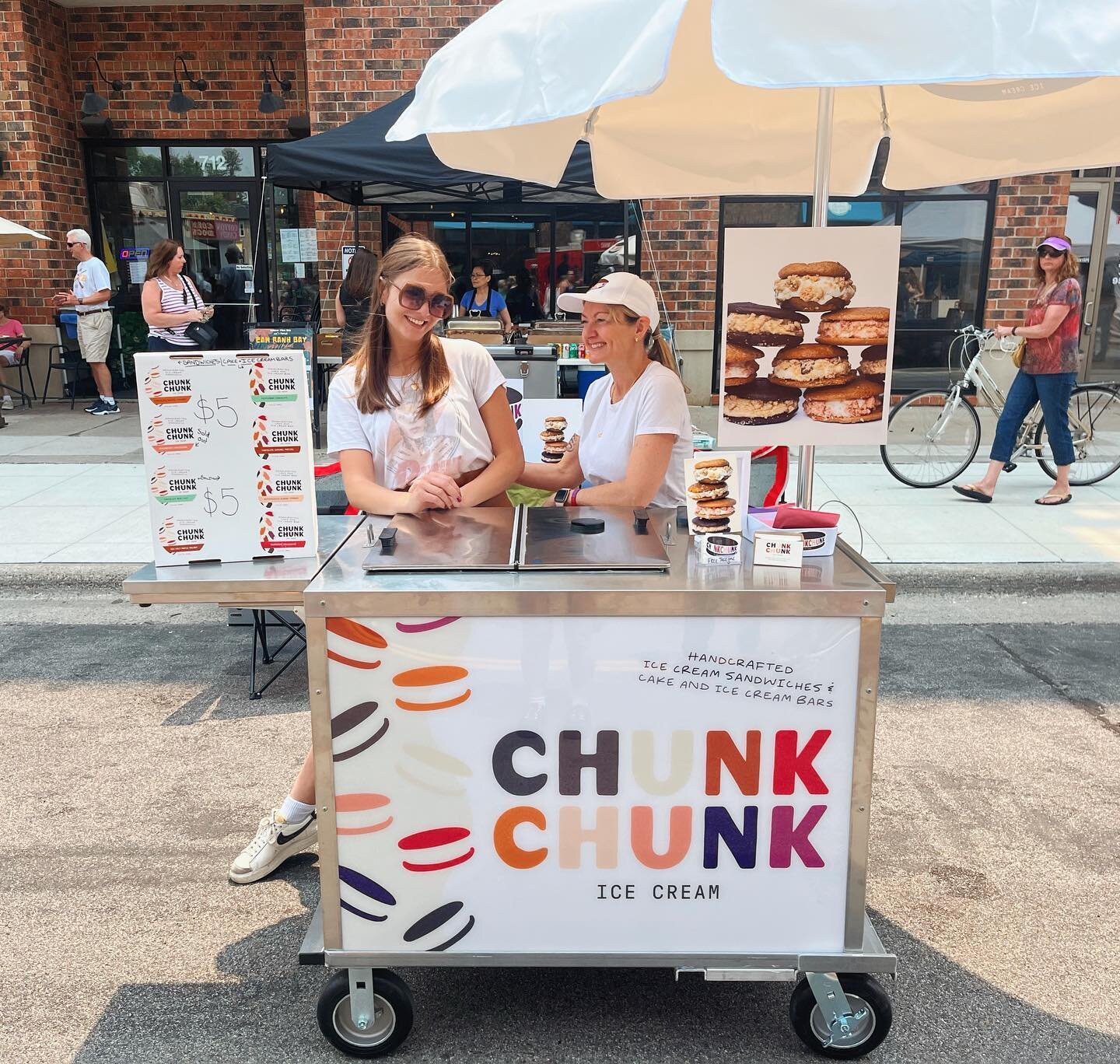 We had so much fun at the raspberry festival today! Thank you so much to everyone who came out to support us!🩷

If you didn&rsquo;t get a chance to stop by, click the link in our bio to find ChunkChunk near you!
