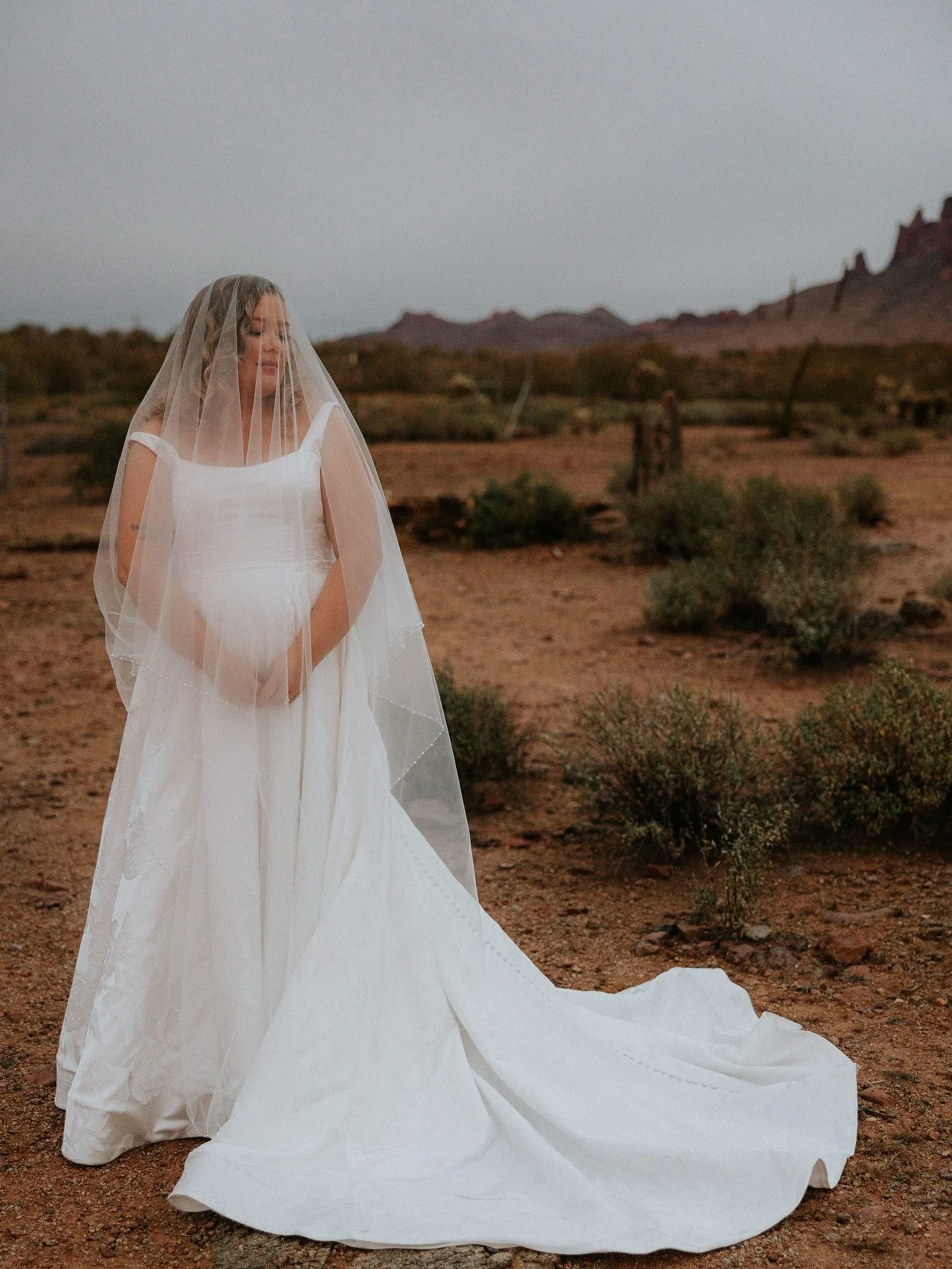 Devyn and John knows their ways to my heart: &ldquo;We&rsquo;ve been looking at the sneak peeks at least once a day.&rdquo; 
Before the wedding, almost every couple tells me some version of this:
&ldquo;We&rsquo;re awkward.&rdquo;
 &ldquo;We hope not